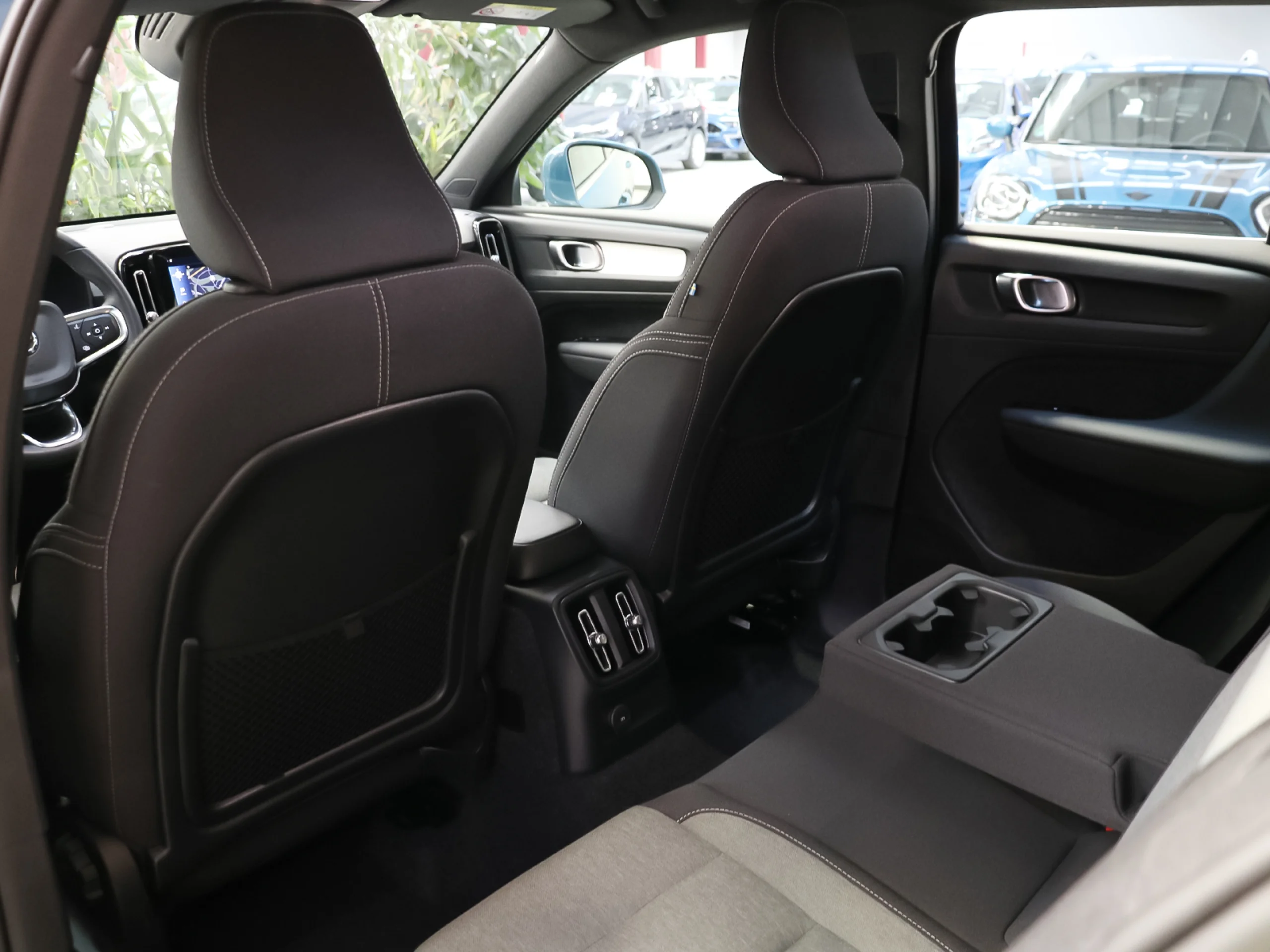 Volvo XC40 T4 PHEV Recharge Core Auto 155 kW (211 CV) - Foto 11