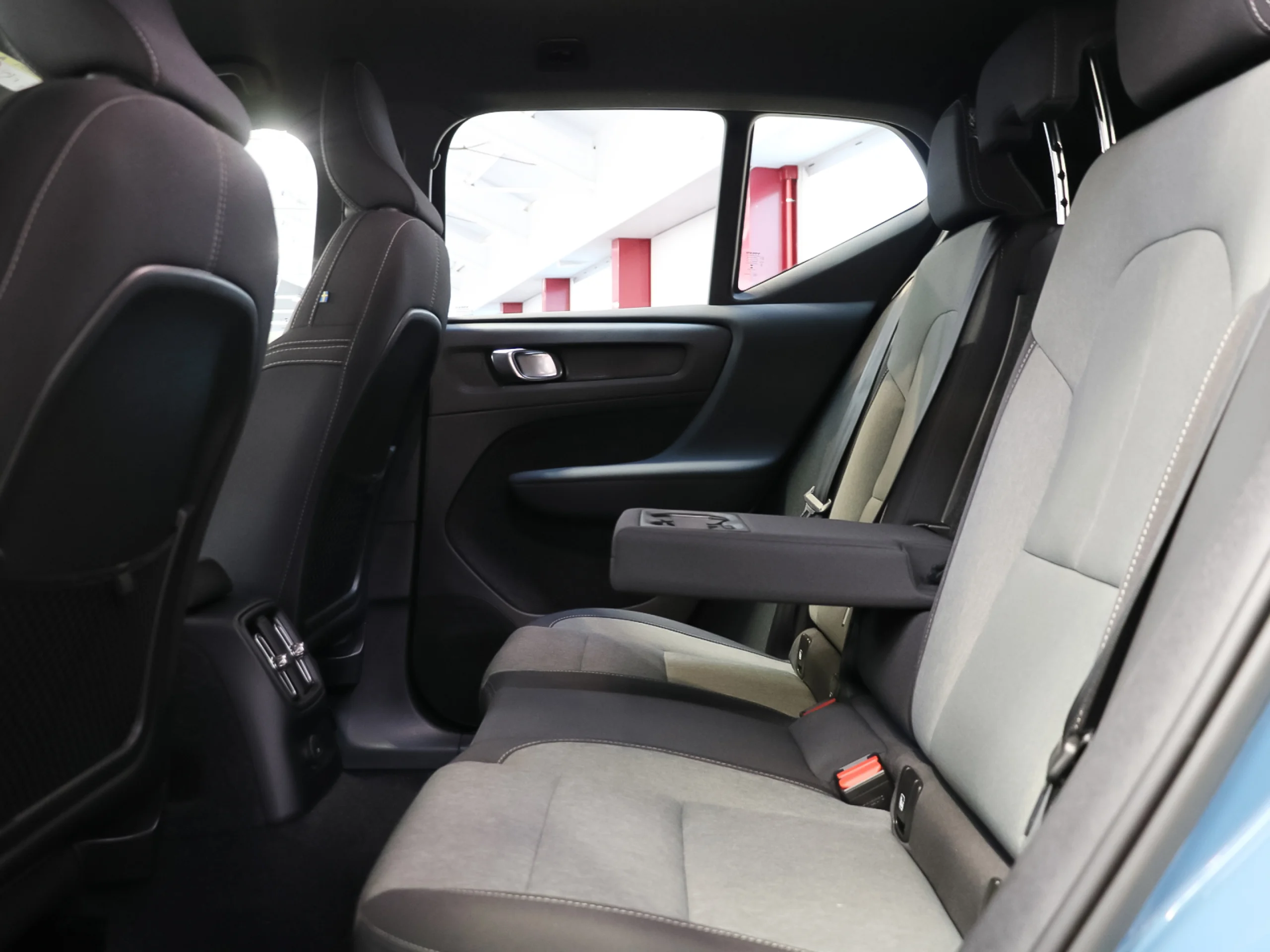 Volvo XC40 T4 PHEV Recharge Core Auto 155 kW (211 CV) - Foto 12