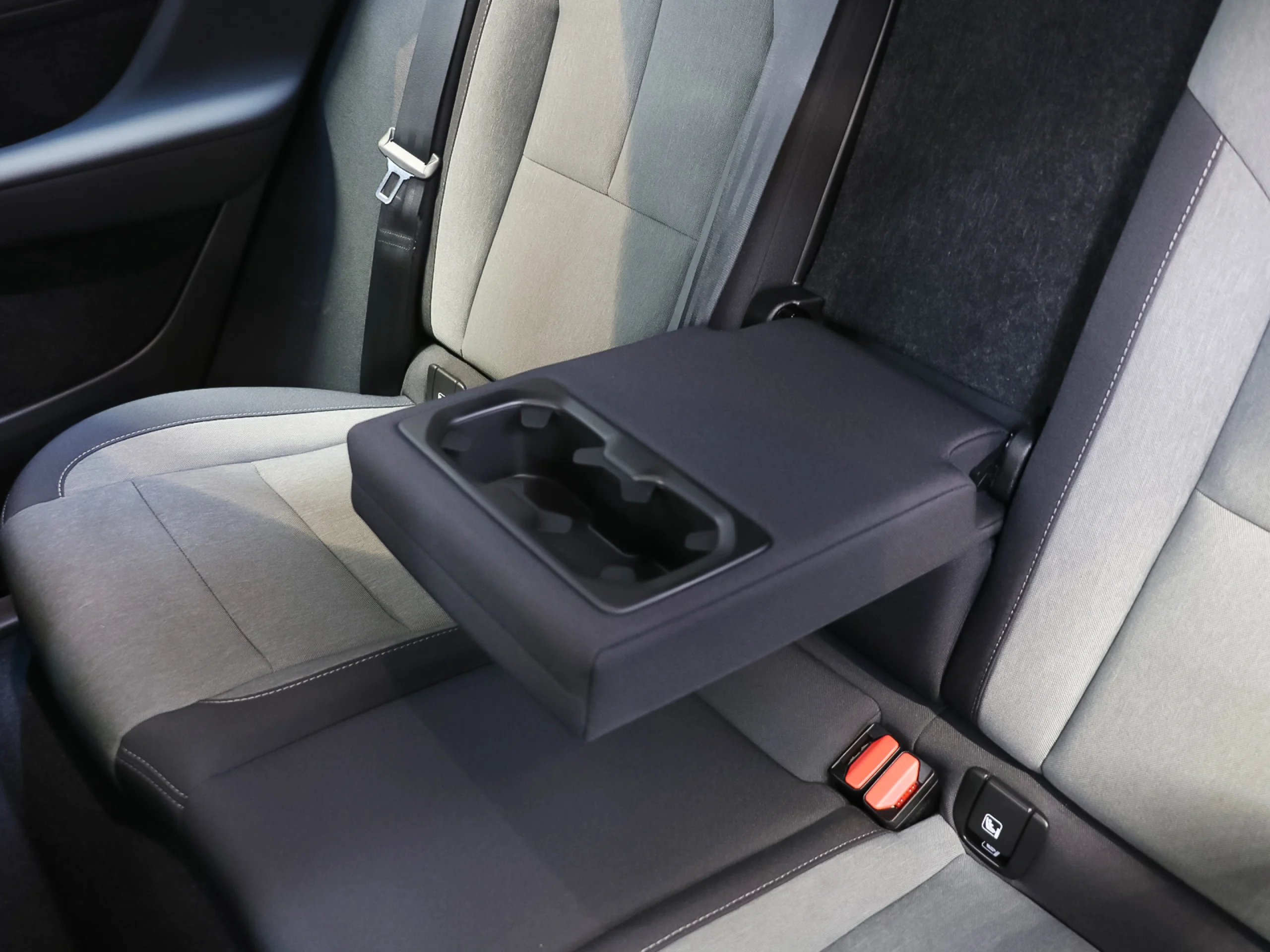 Volvo XC40 T4 PHEV Recharge Core Auto 155 kW (211 CV) - Foto 13