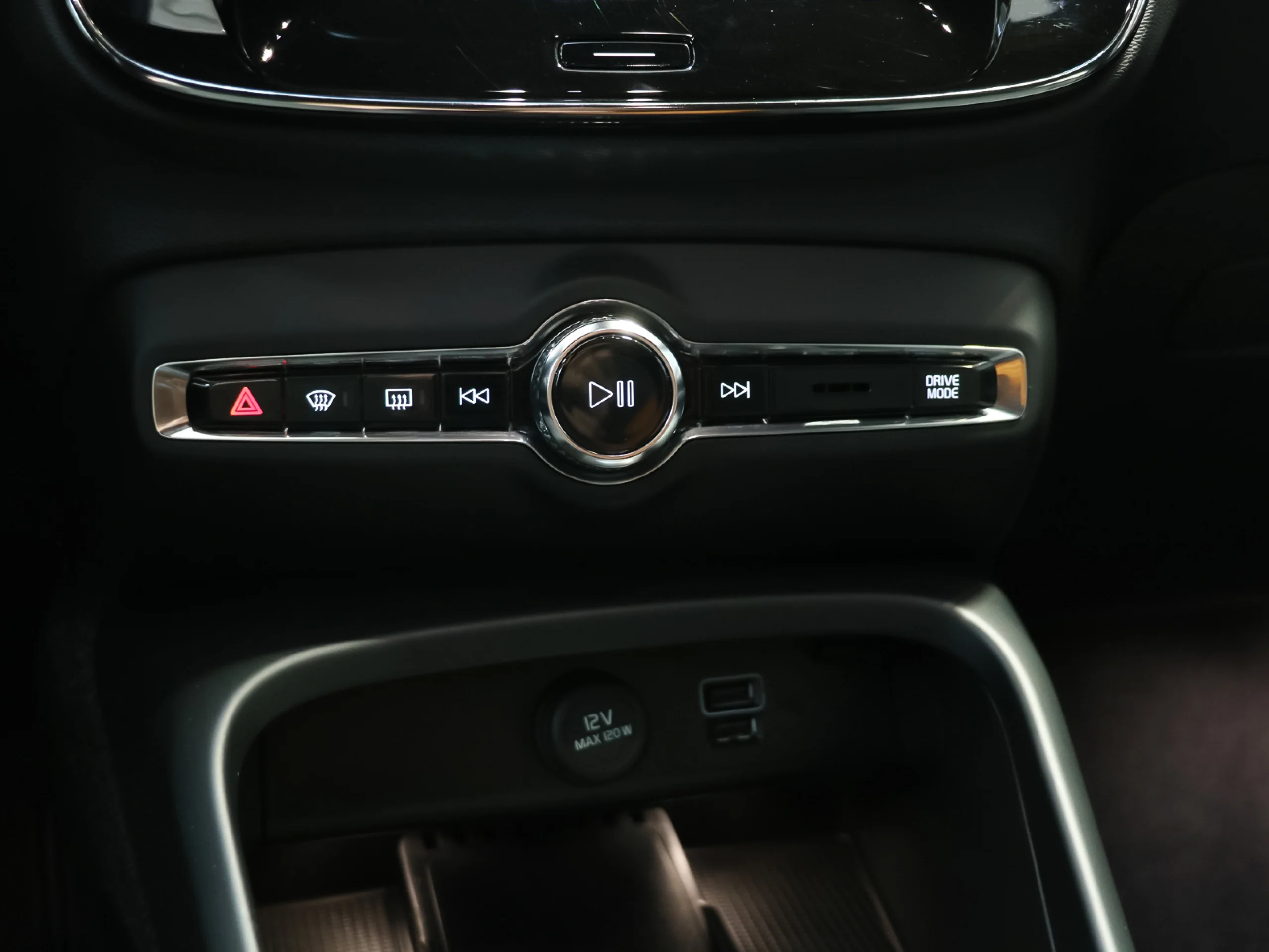 Volvo XC40 T4 PHEV Recharge Core Auto 155 kW (211 CV) - Foto 26