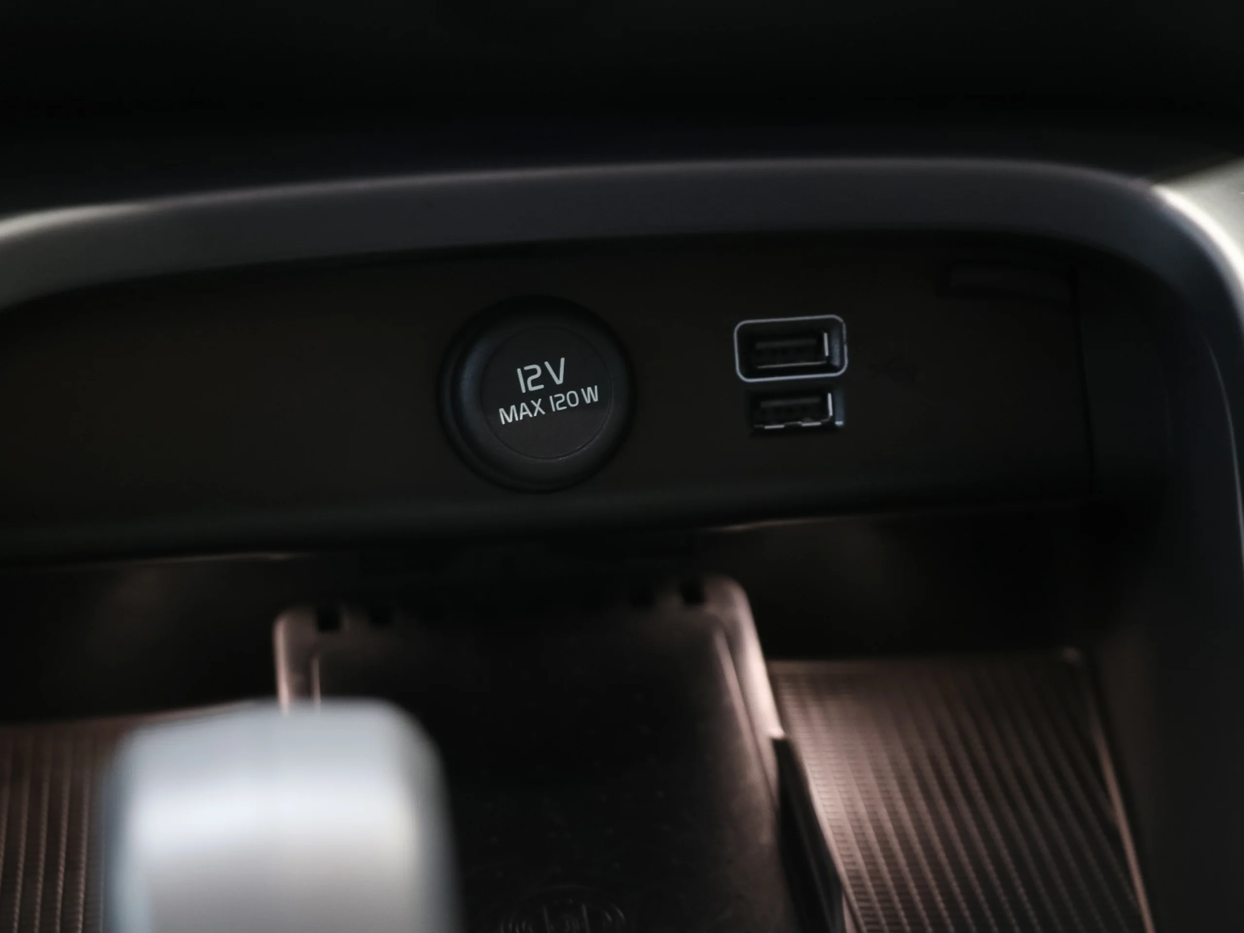 Volvo XC40 T4 PHEV Recharge Core Auto 155 kW (211 CV) - Foto 27