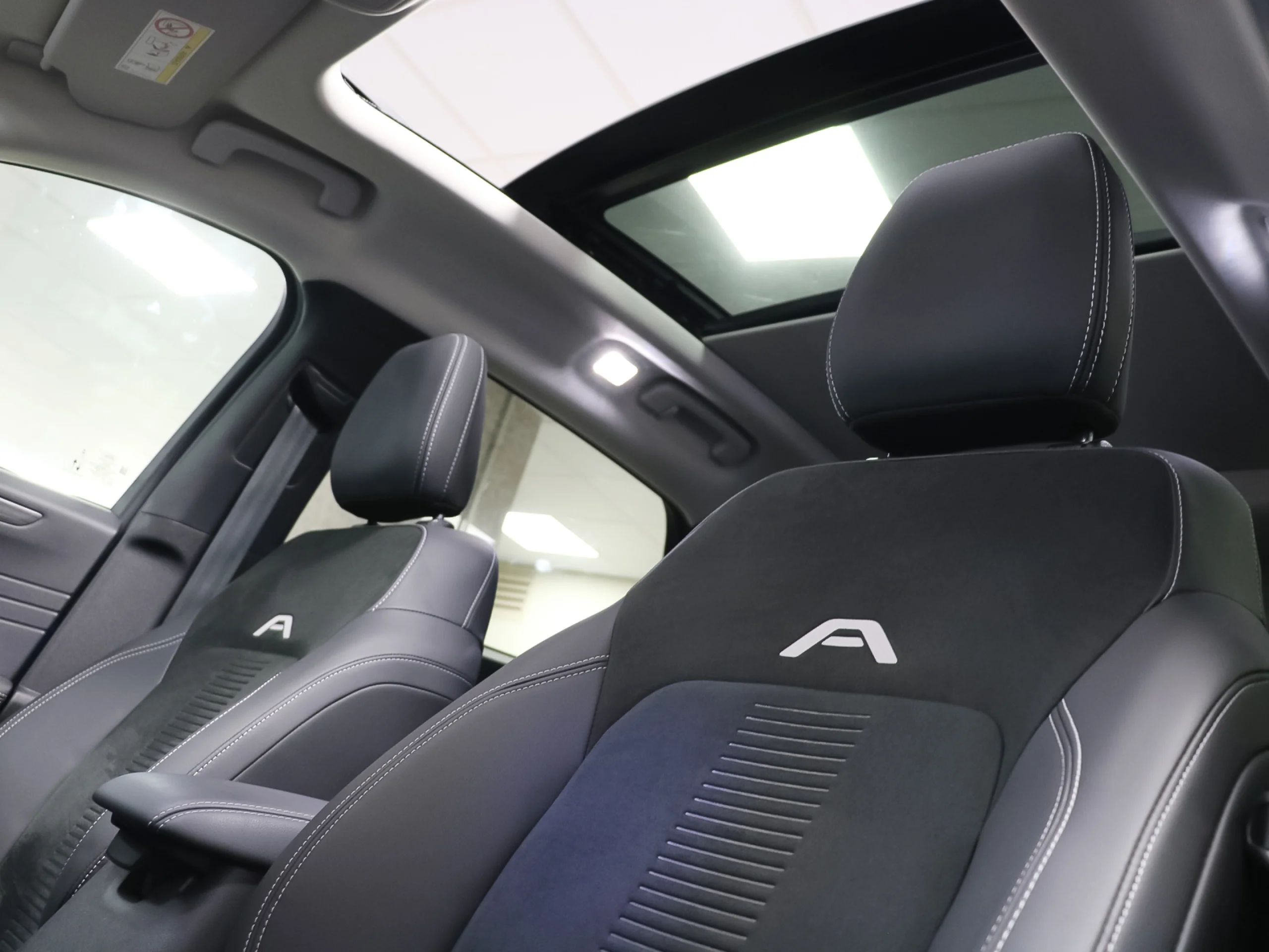 Ford Kuga 2.5 Duratec PHEV Active X 178 kW (243 CV) - Foto 9