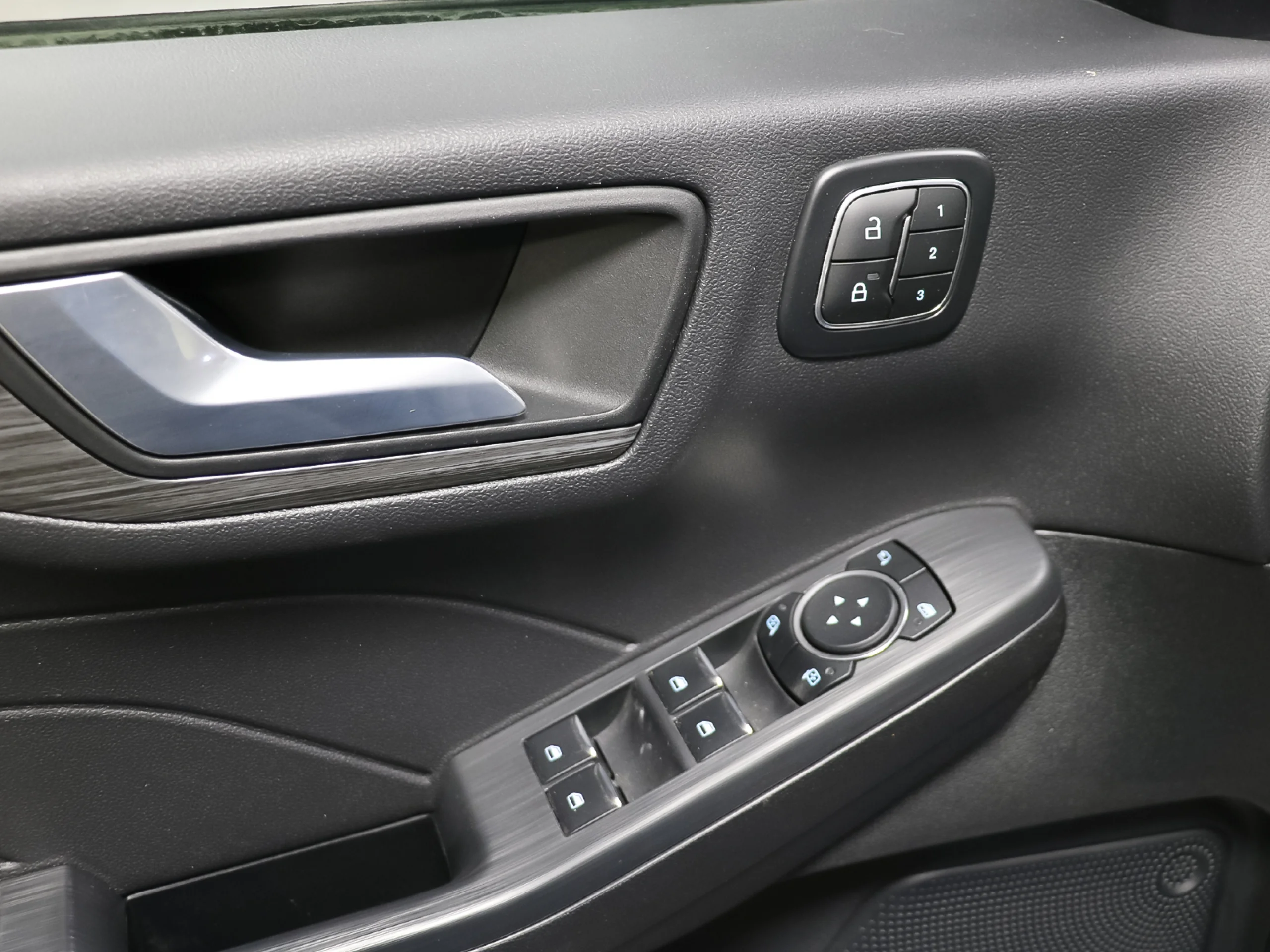 Ford Kuga 2.5 Duratec PHEV Active X 178 kW (243 CV) - Foto 41