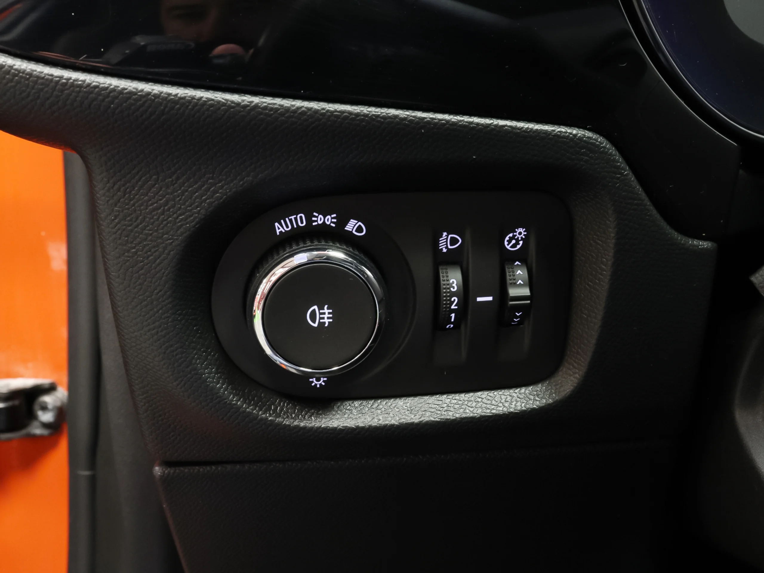 Opel Corsa-e 50kWh Elegance-e 100 kW (136 CV) - Foto 8