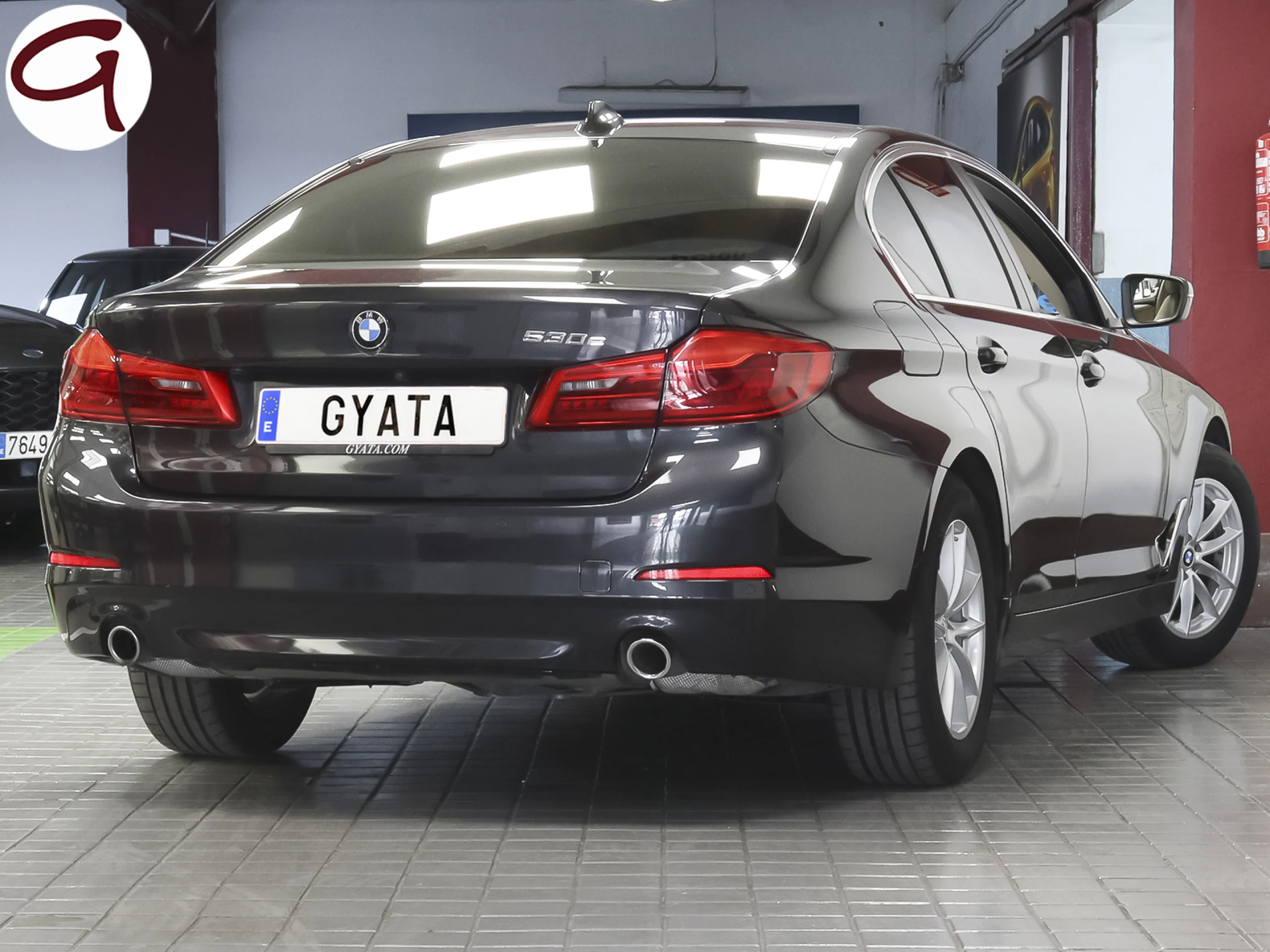 BMW Serie 5 530e 185 kW (252 CV) - Foto 2