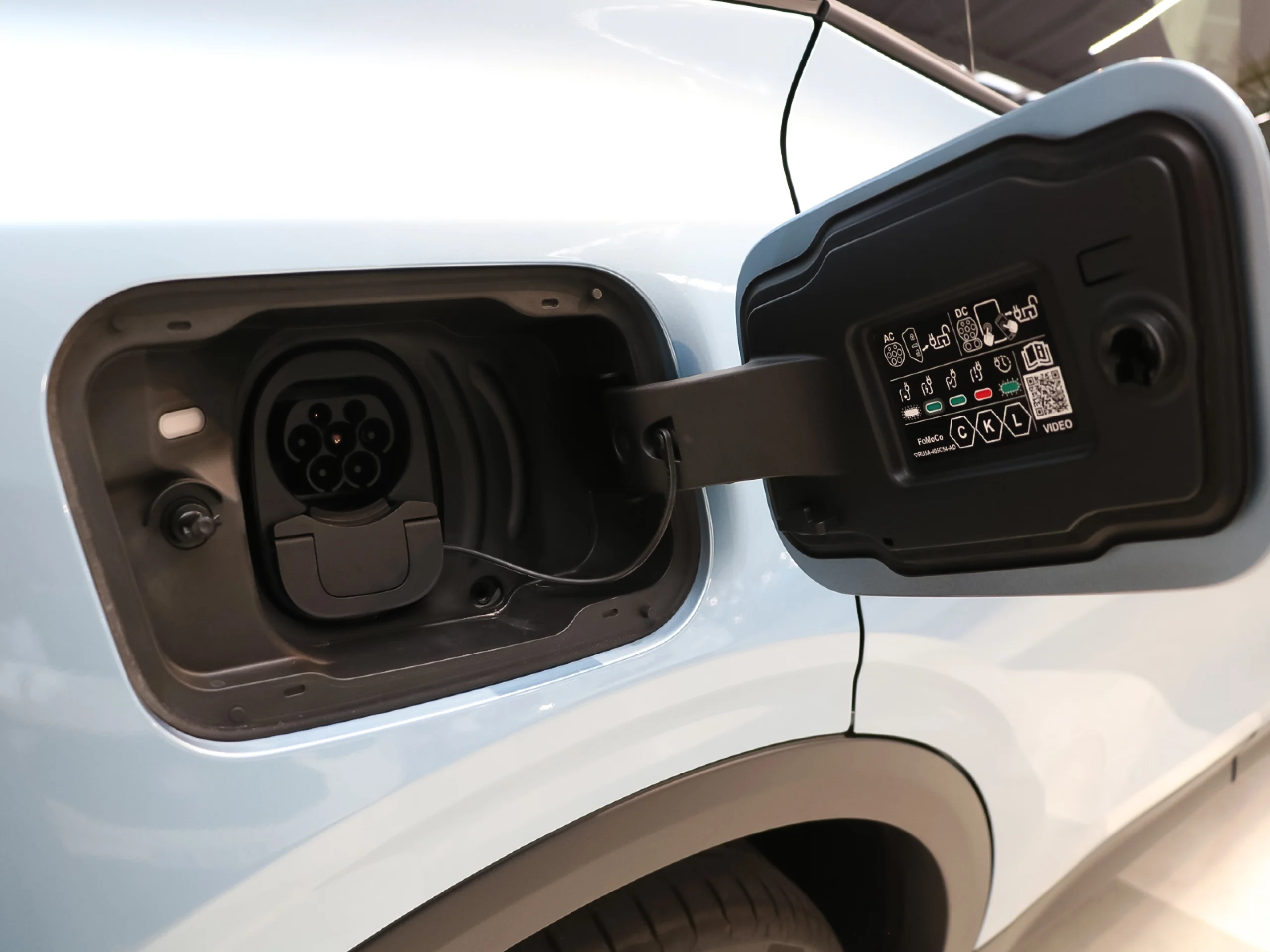 Ford Explorer EV CX740S Premium Rango Extendido RWD 77kWh 210 kW (286 CV) - Foto 43