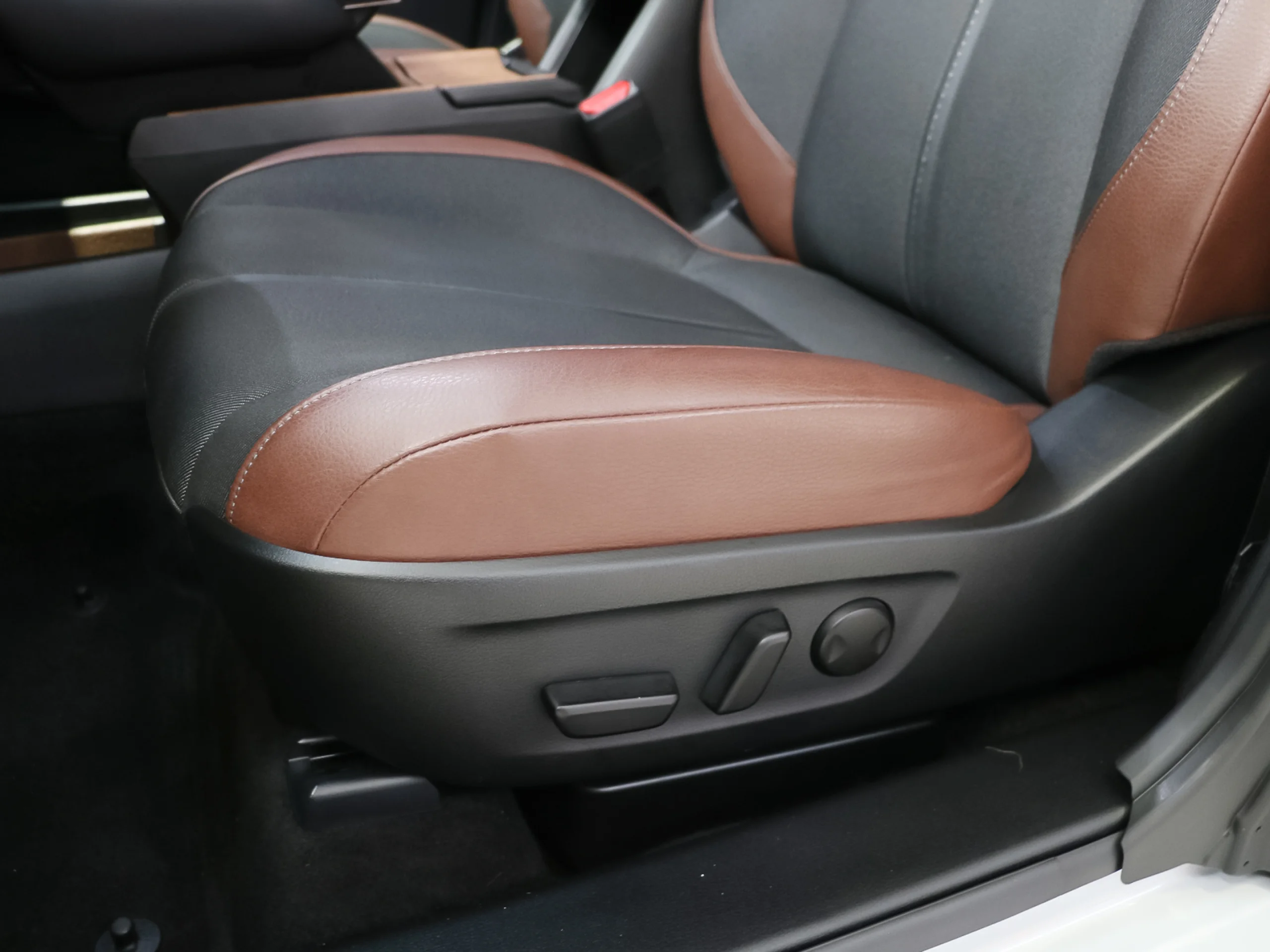 Mazda MX-30 e-Skyactiv R-EV Makoto Premium 125 kW (170 CV) - Foto 9