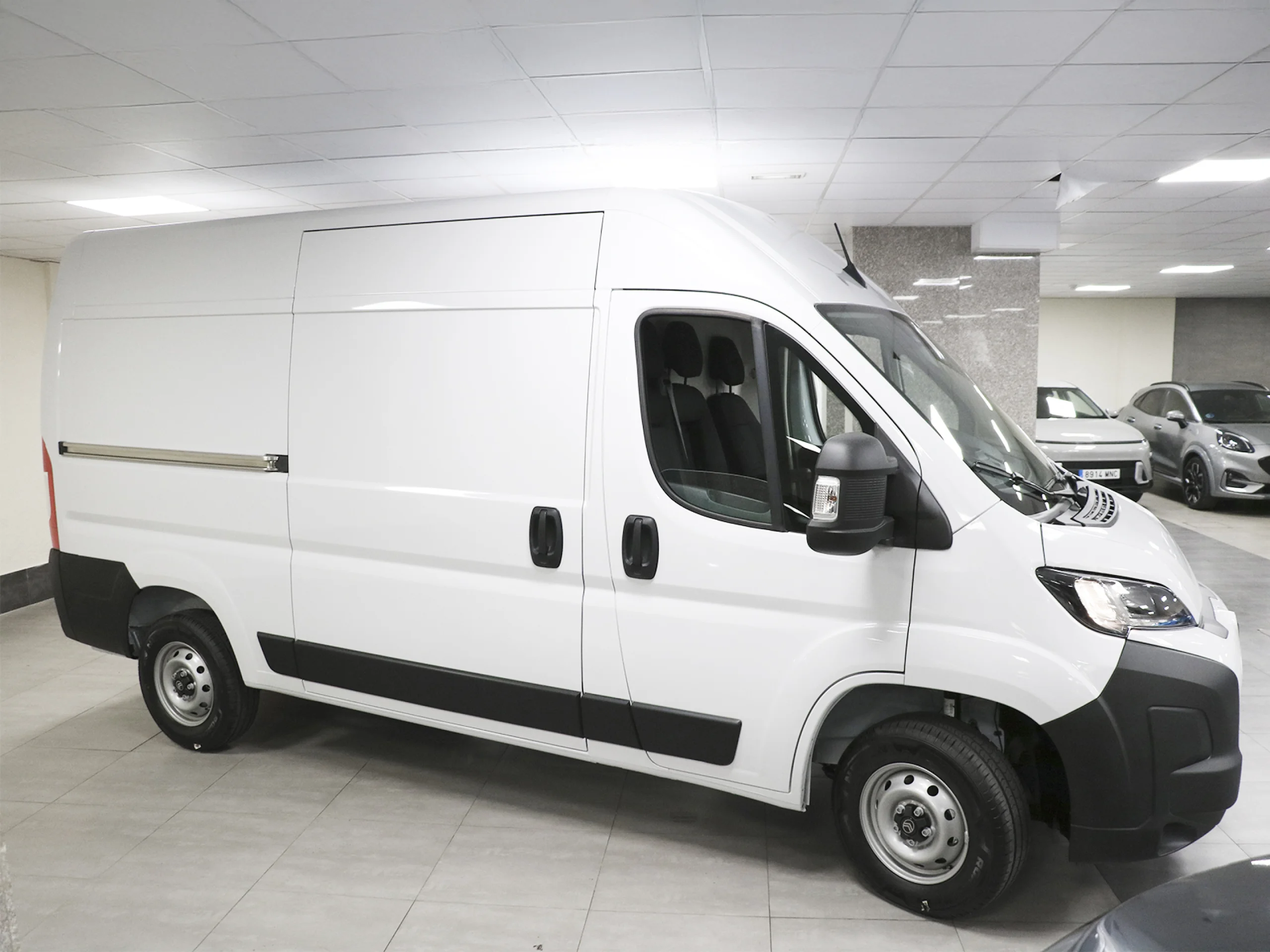 Citroen Jumper Furgon BlueHDi 140 S&S 35 L2H2 103 kW (140 CV) - Foto 3