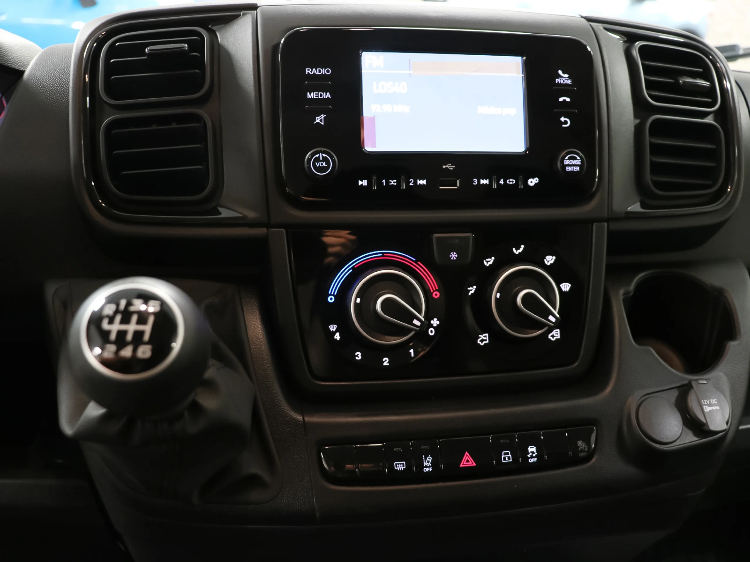 Citroen Jumper Furgon BlueHDi 140 S&S 35 L2H2 103 kW (140 CV) - Foto 18