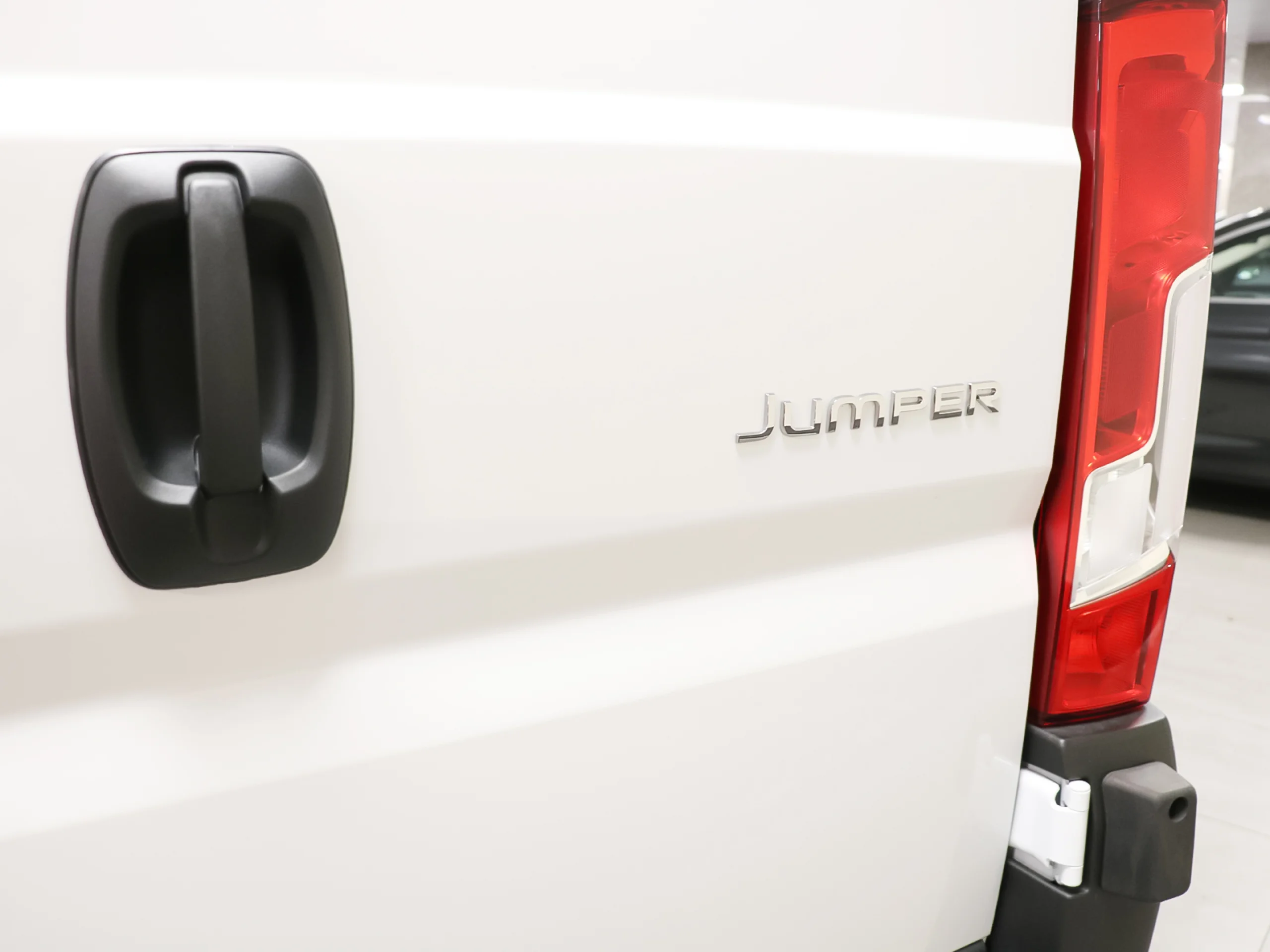 Citroen Jumper Furgon BlueHDi 140 S&S 35 L2H2 103 kW (140 CV) - Foto 31