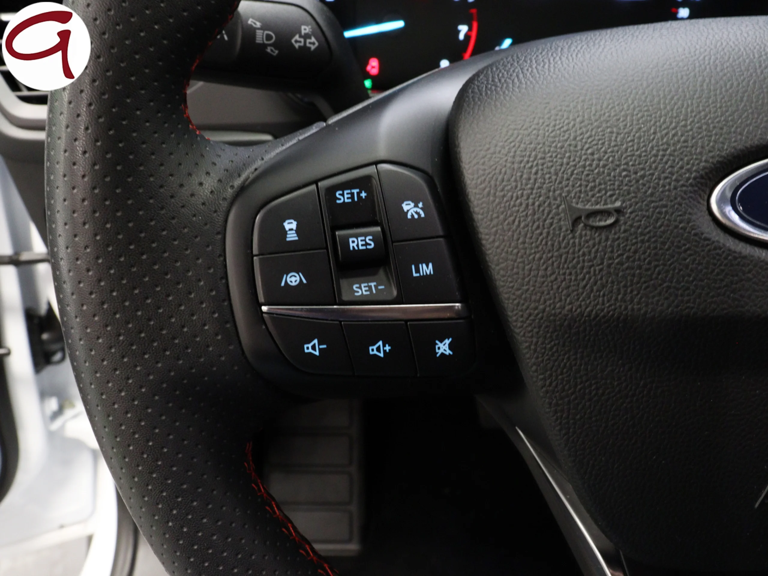 Ford Focus 1.0 Ecoboost MHEV ST-Line Auto 114 kW (155 CV) - Foto 10