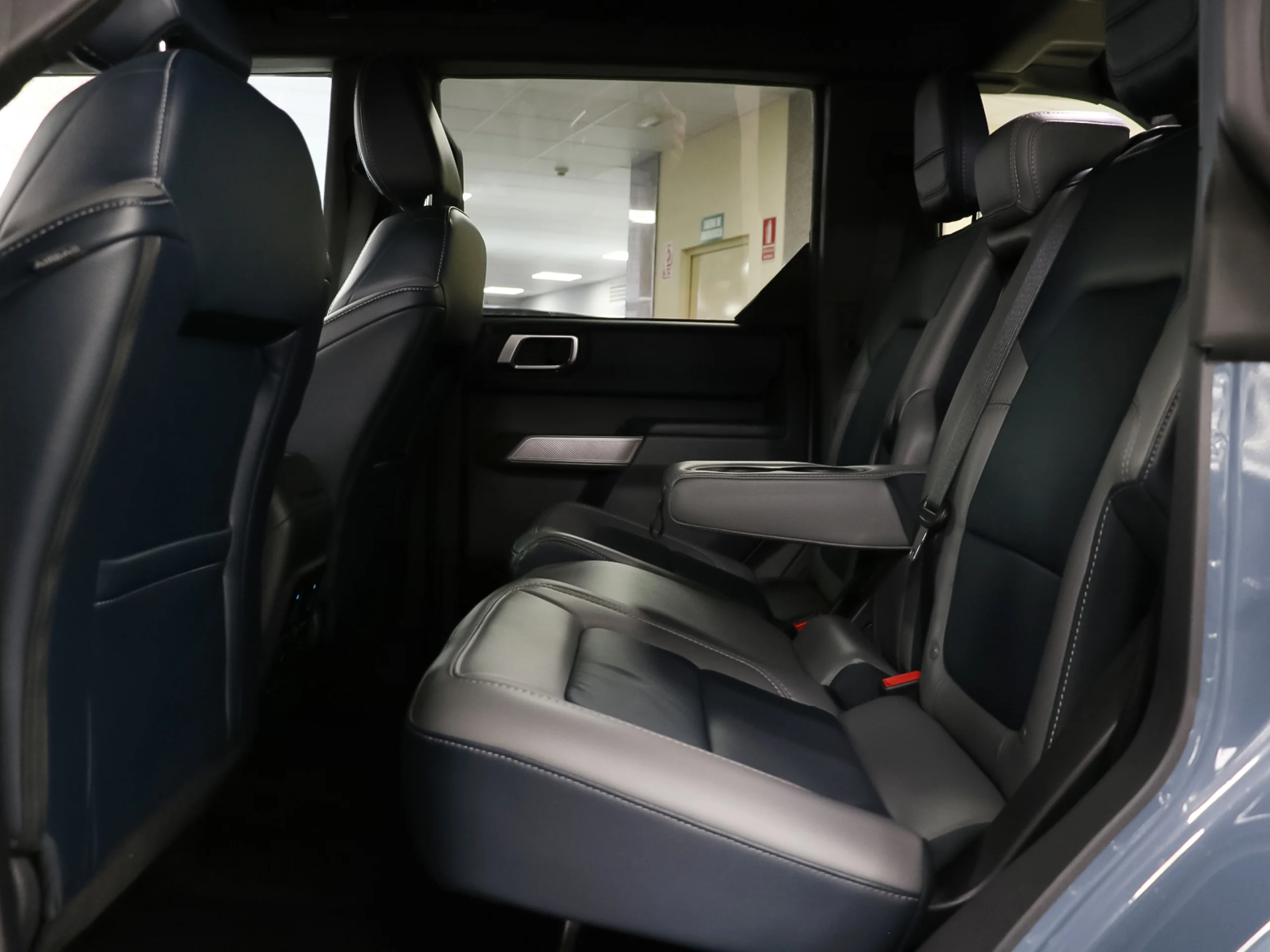 Ford Bronco 2.7 EcoBoost V6 Outer Banks 4x4 In Auto 246 kW (335 CV) - Foto 12