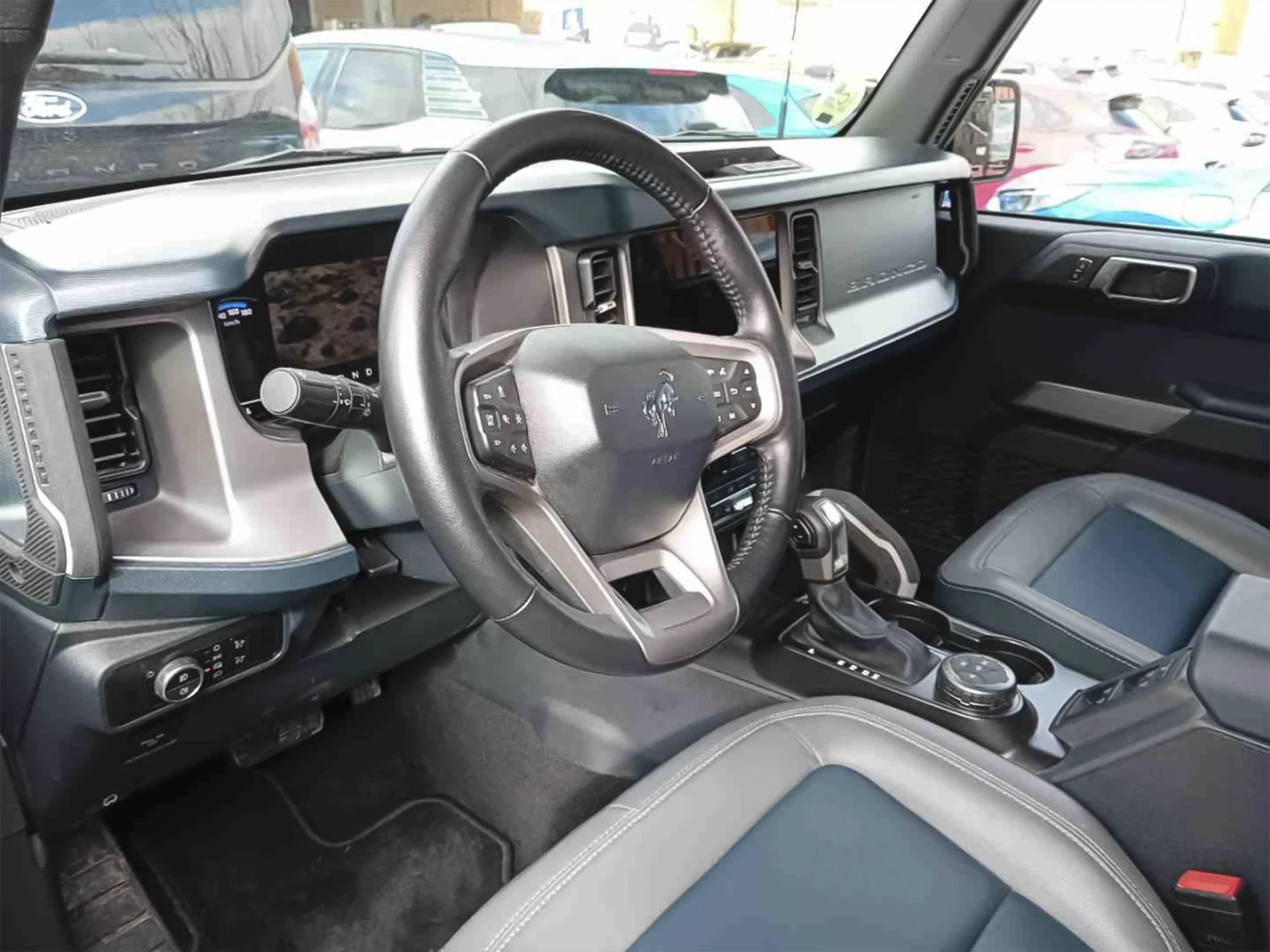 Ford Bronco 2.7 EcoBoost V6 Outer Banks 4x4 In Auto 246 kW (335 CV) - Foto 3