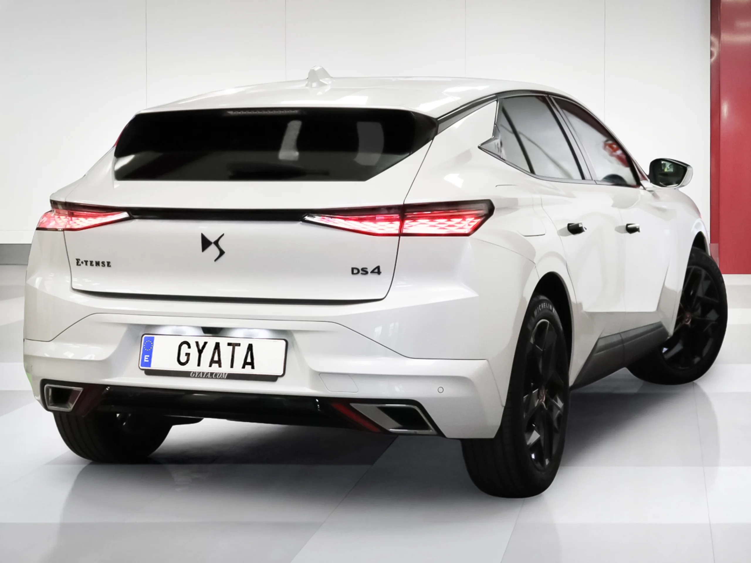 DS Ds4 E-Tense 225 Performance Line 165 kW (225 CV) - Foto 2