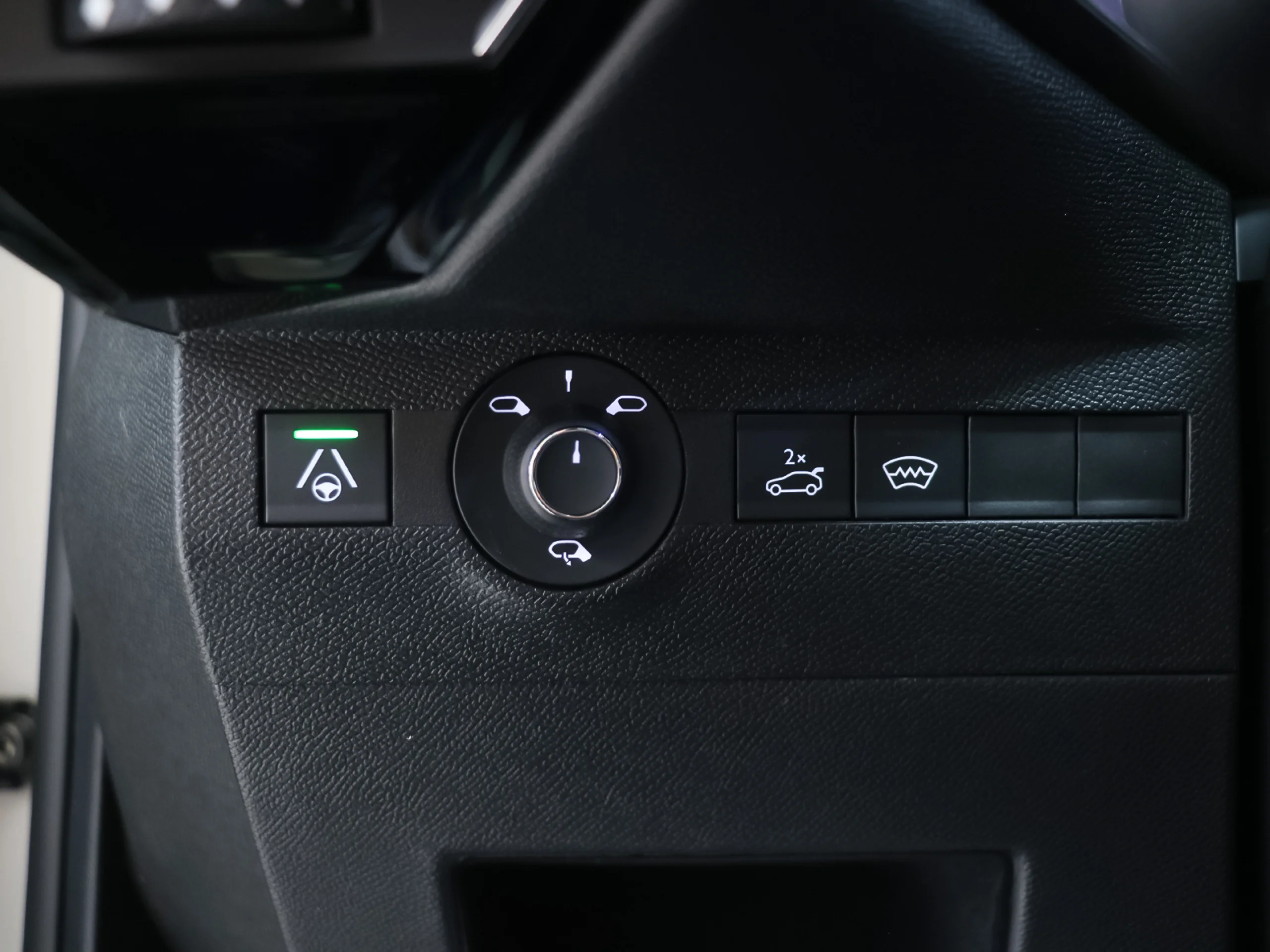 DS DS7 BlueHDi 130 Etoile AT 96 kW (130 CV) - Foto 40