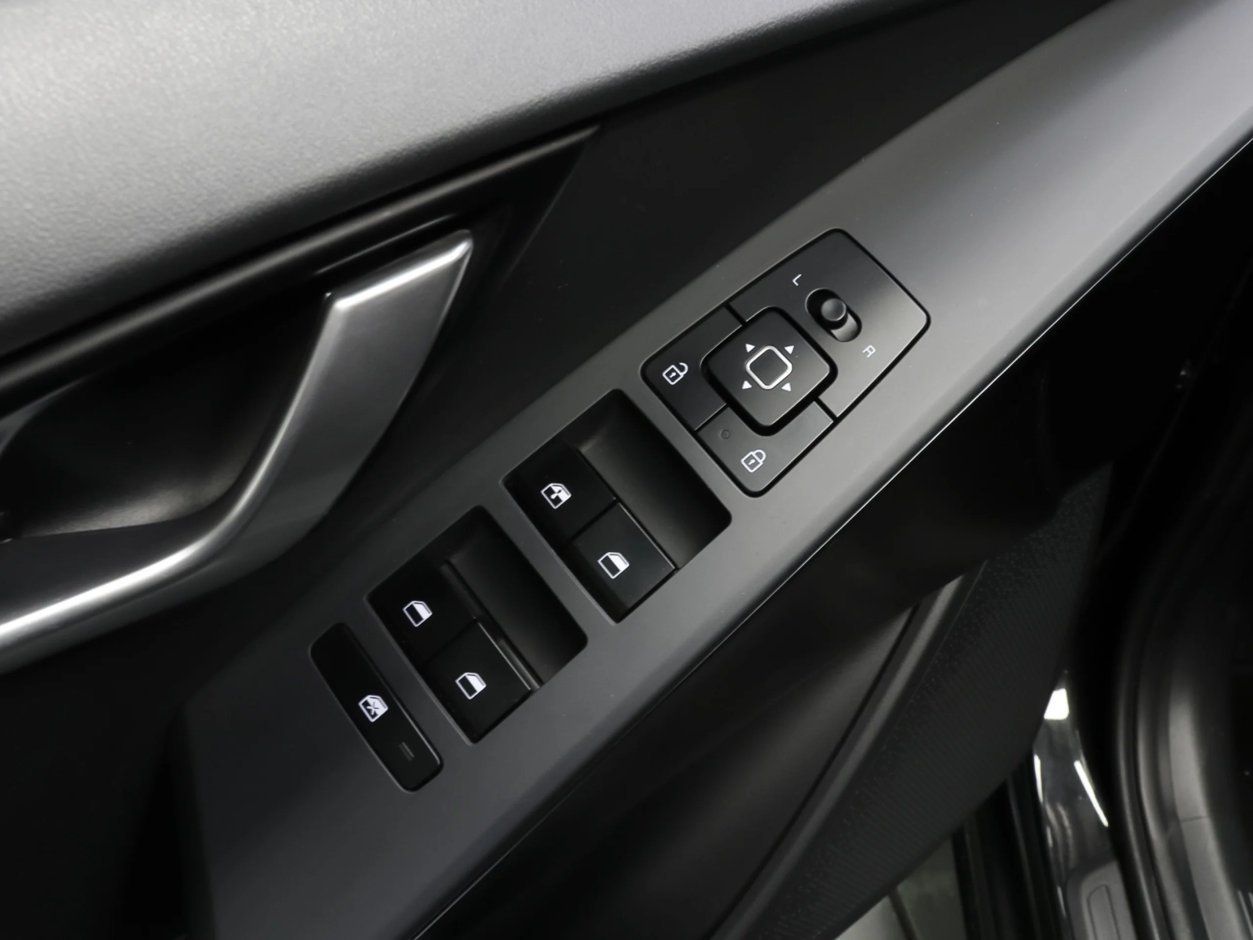 Kia Niro 1.6 GDi PHEV Híbrido Concept 104 kW (141 CV) - Foto 9