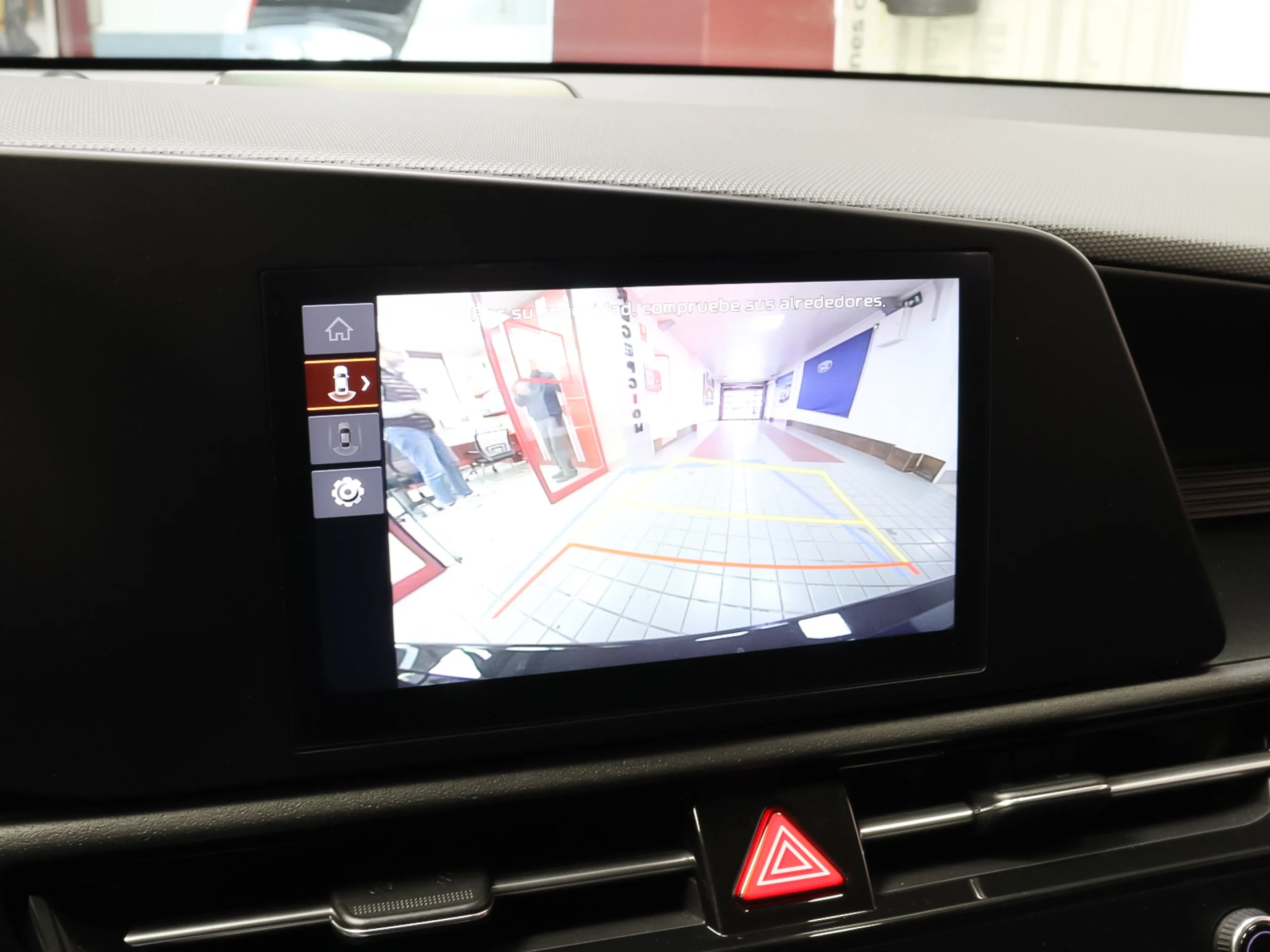 Kia Niro 1.6 GDi PHEV Híbrido Concept 104 kW (141 CV) - Foto 18