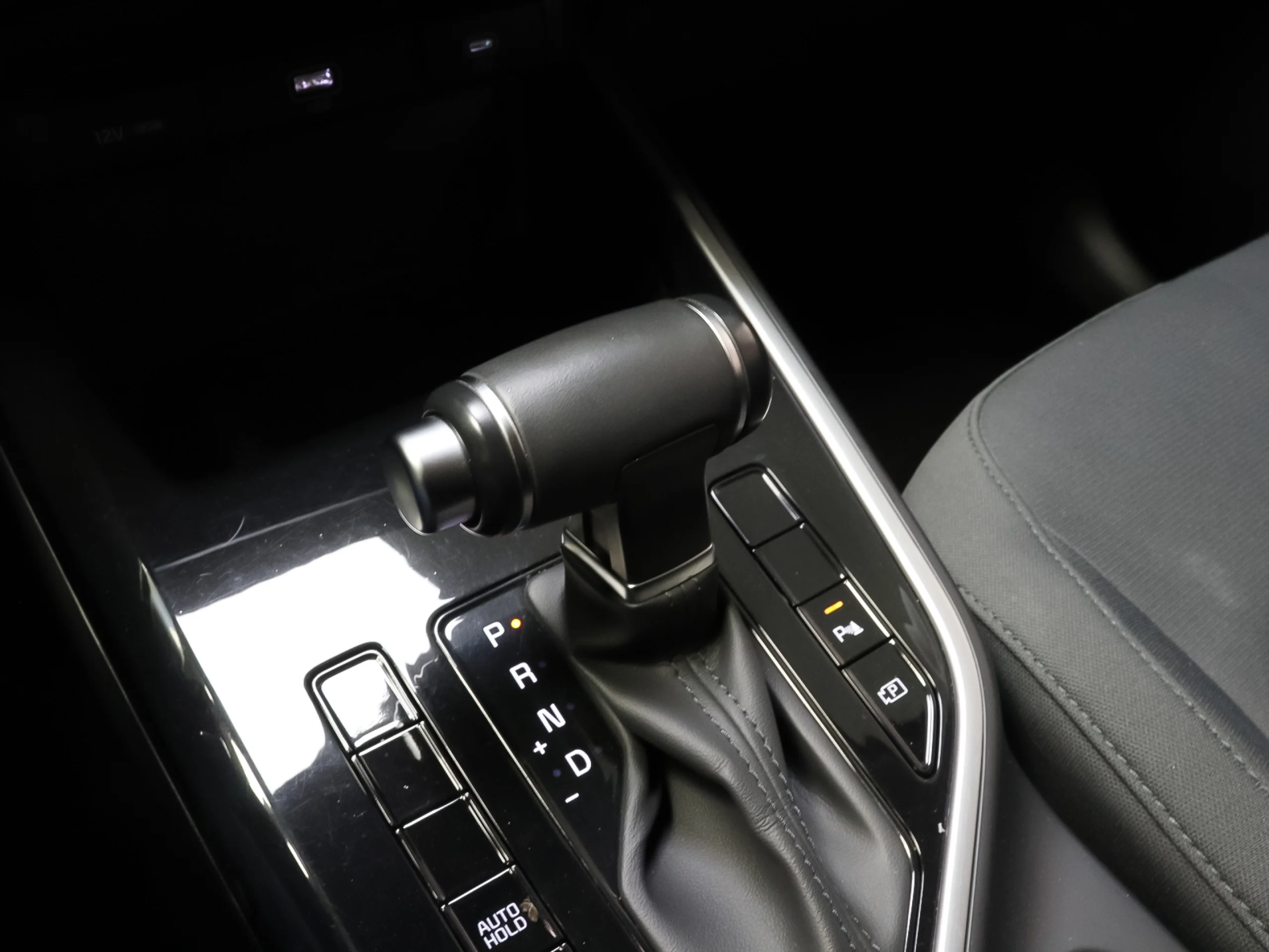 Kia Niro 1.6 GDi PHEV Híbrido Concept 104 kW (141 CV) - Foto 21