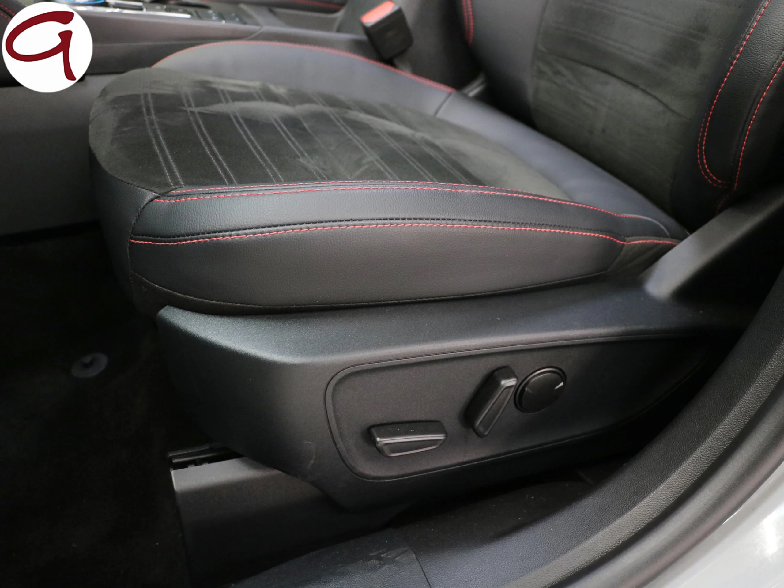 Ford Kuga 2.5 Duratec PHEV ST-Line X Graphite Tech AT 165 kW (225 CV) - Foto 3