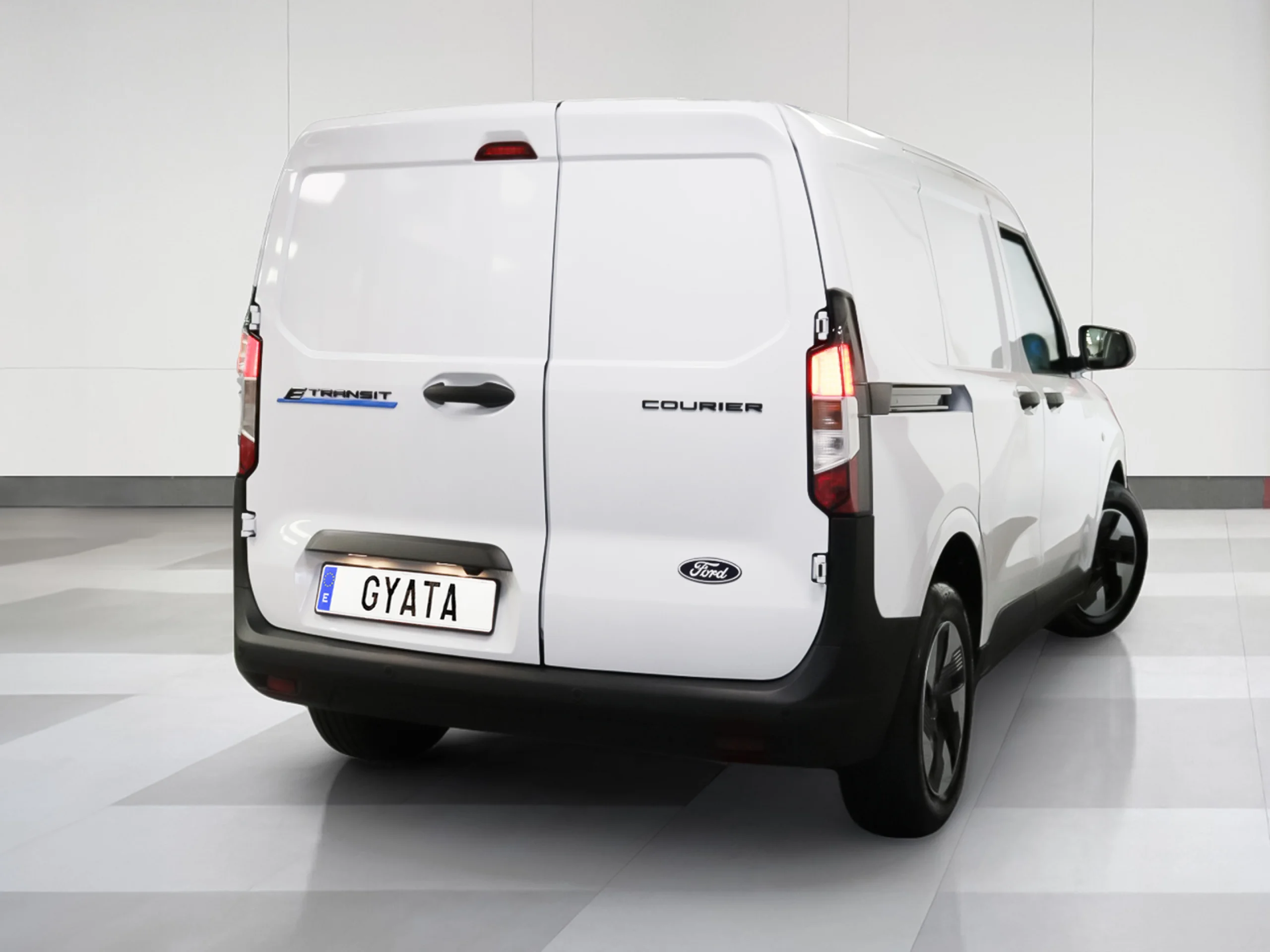 Ford Transit Courier Furgon BEV 54kWh Trend Auto 100 kW (136 CV) - Foto 2