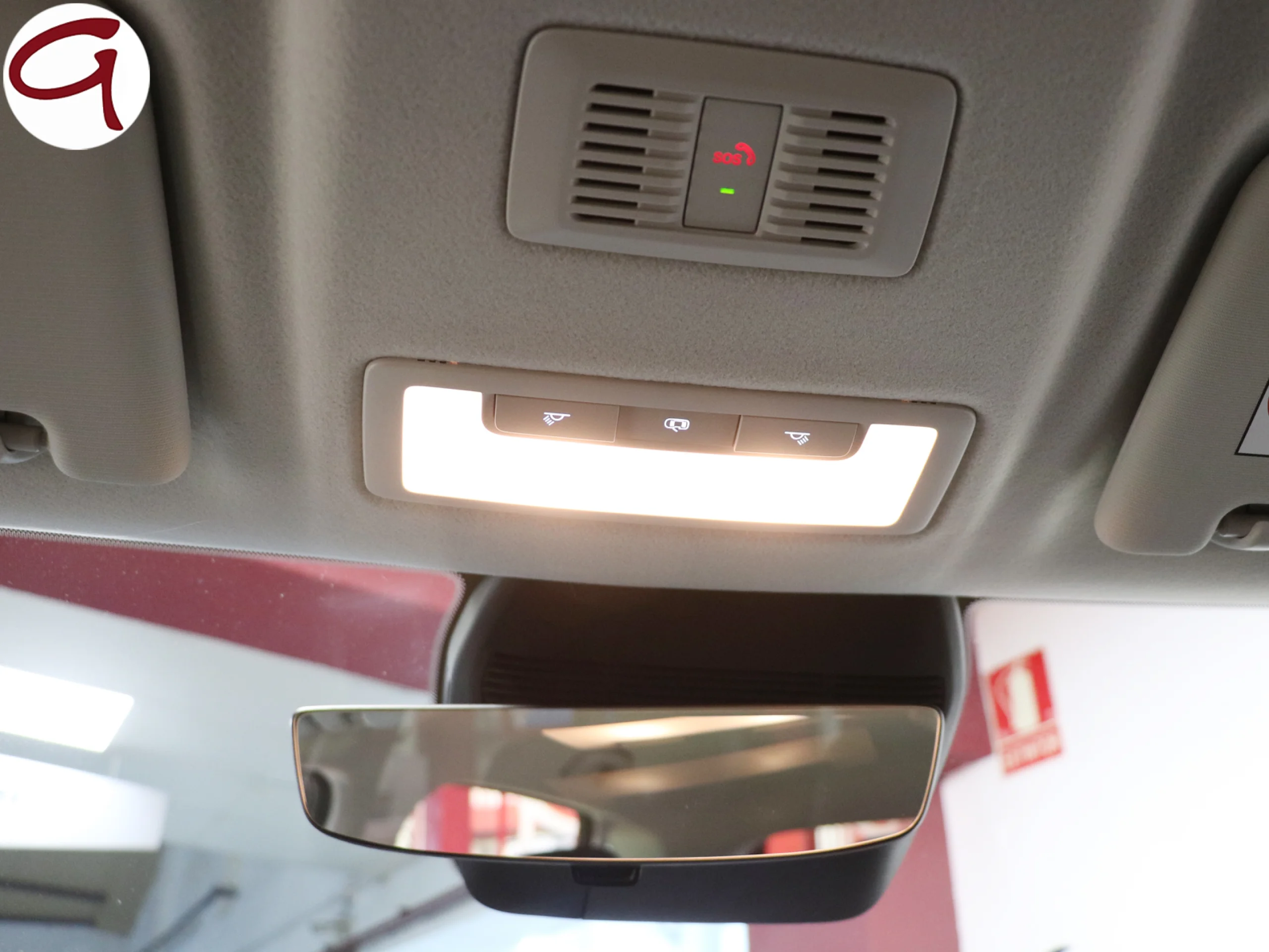 MG ZS 1.5 Hybrid+ Standard 145 kW (197 CV) - Foto 30