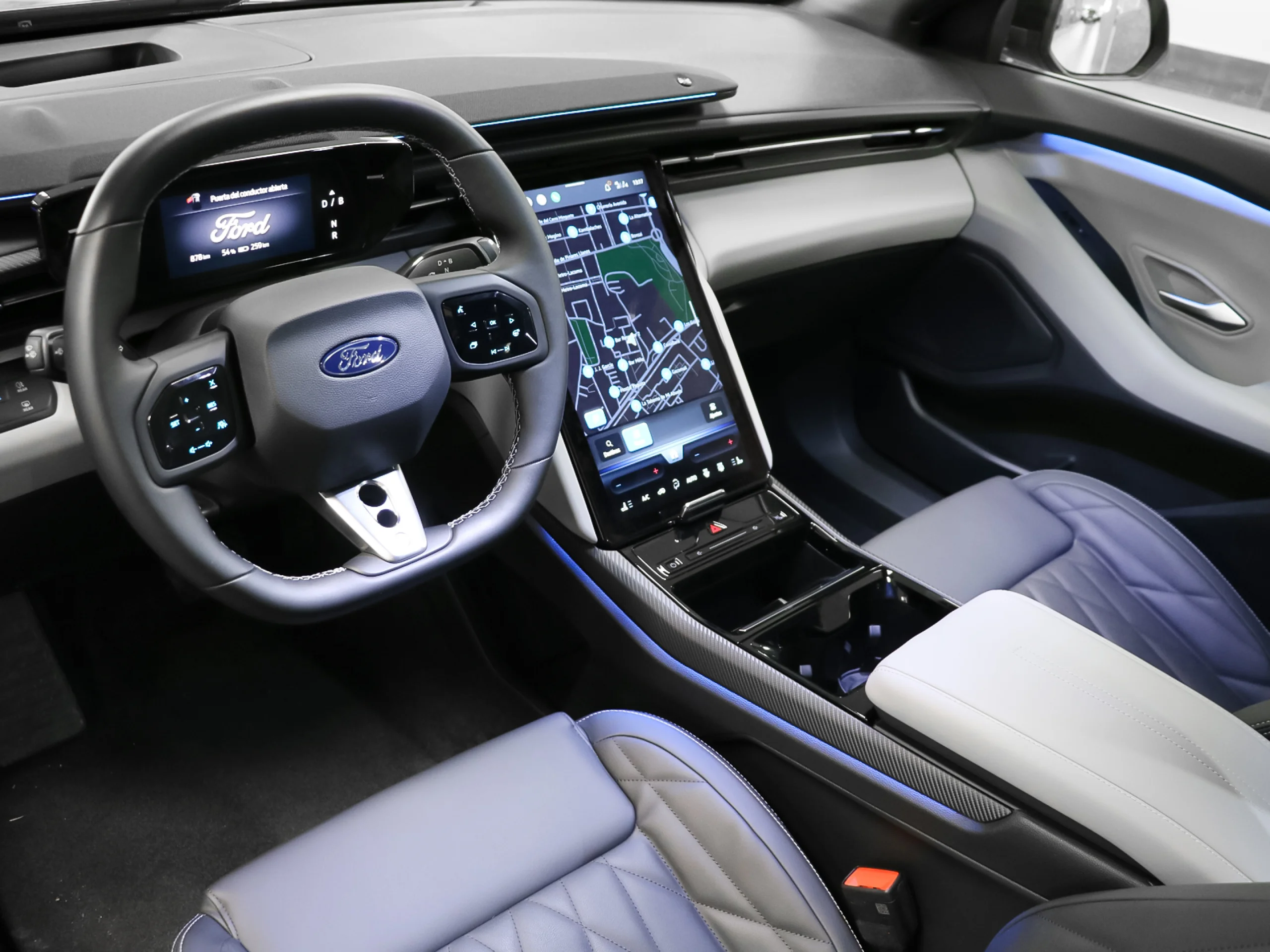 Ford Capri CX740L Premium R. Ext. AWD 77kWh 250 kW (340 CV) - Foto 3