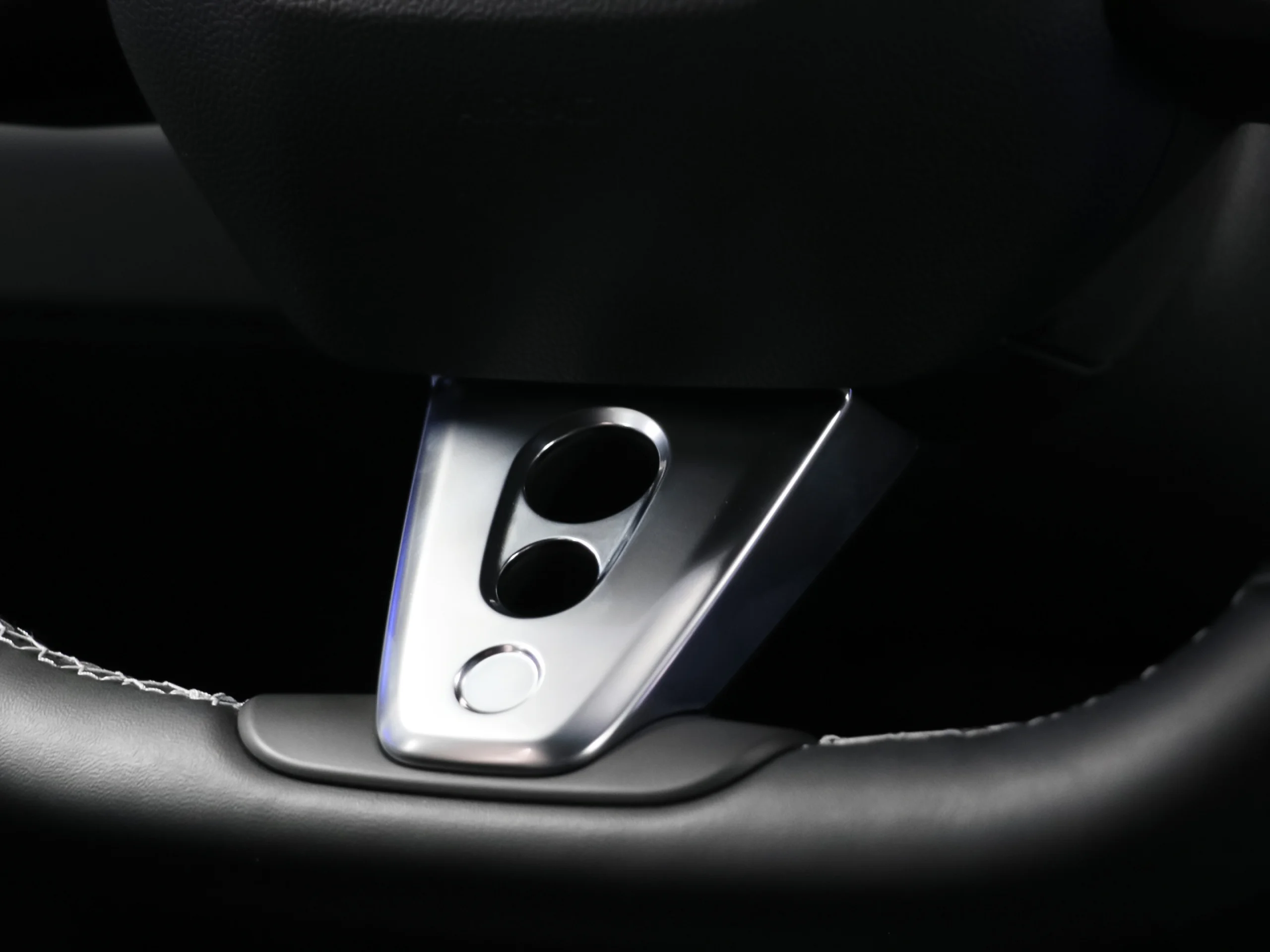 Ford Capri CX740L Premium R. Ext. AWD 77kWh 250 kW (340 CV) - Foto 38