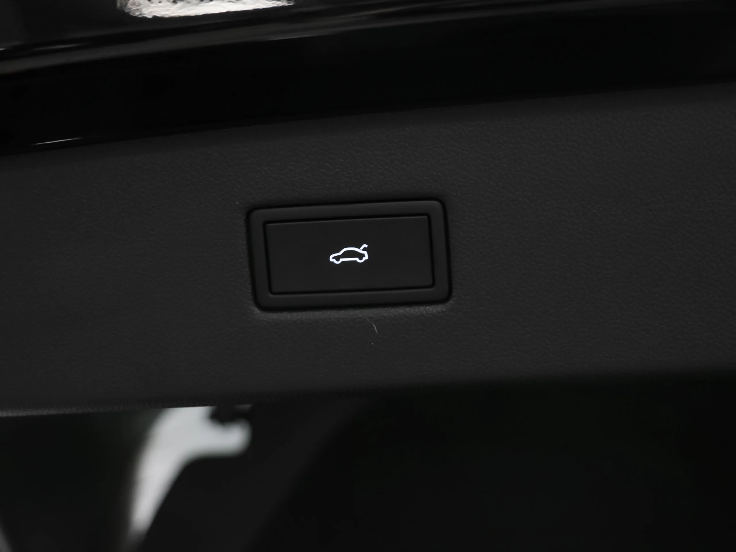 Ford Capri CX740L Premium R. Ext. AWD 77kWh 250 kW (340 CV) - Foto 50