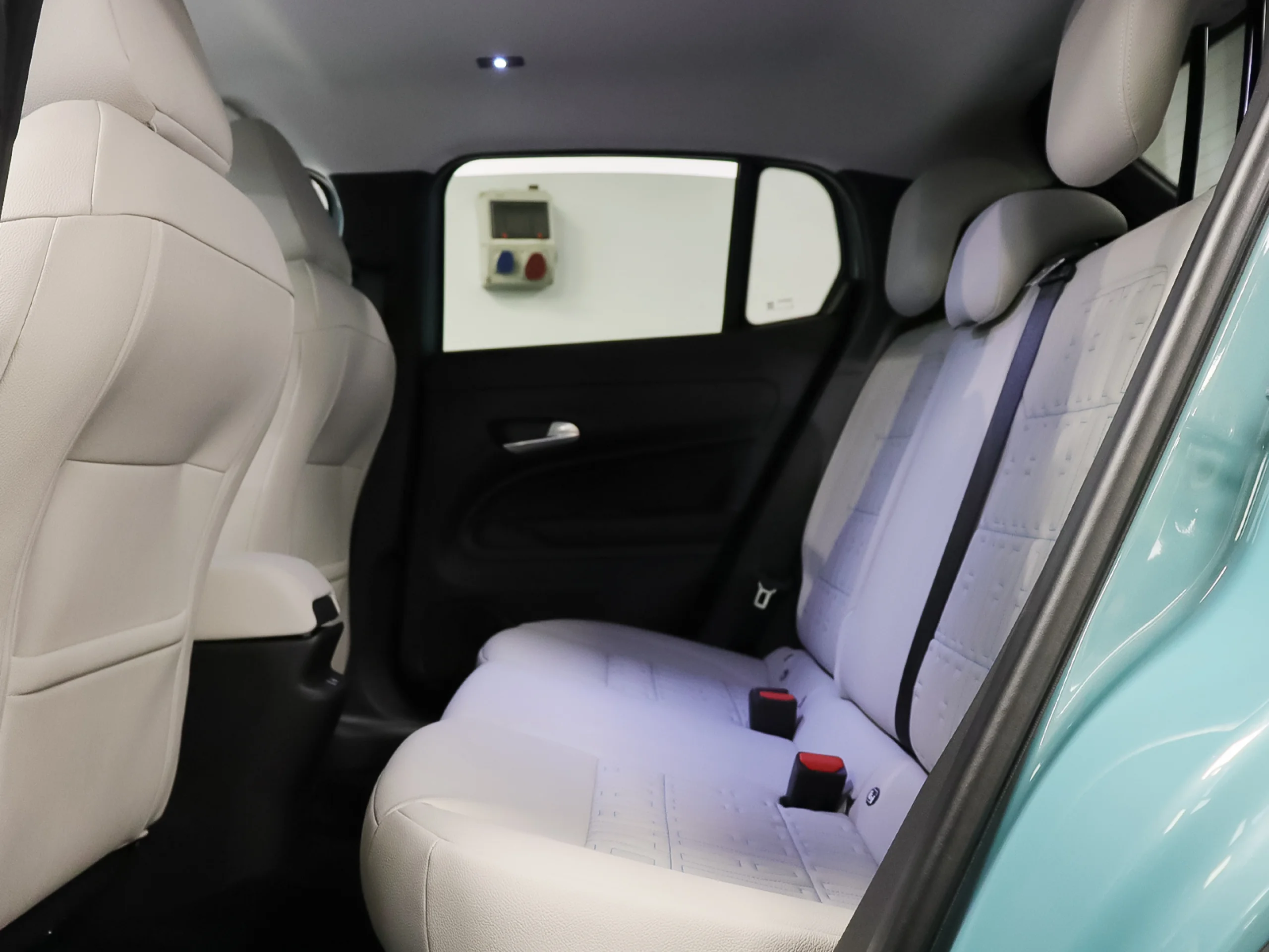 Fiat 600 1.2 MHEV La prima DDCT 74 kW (100 CV) - Foto 8