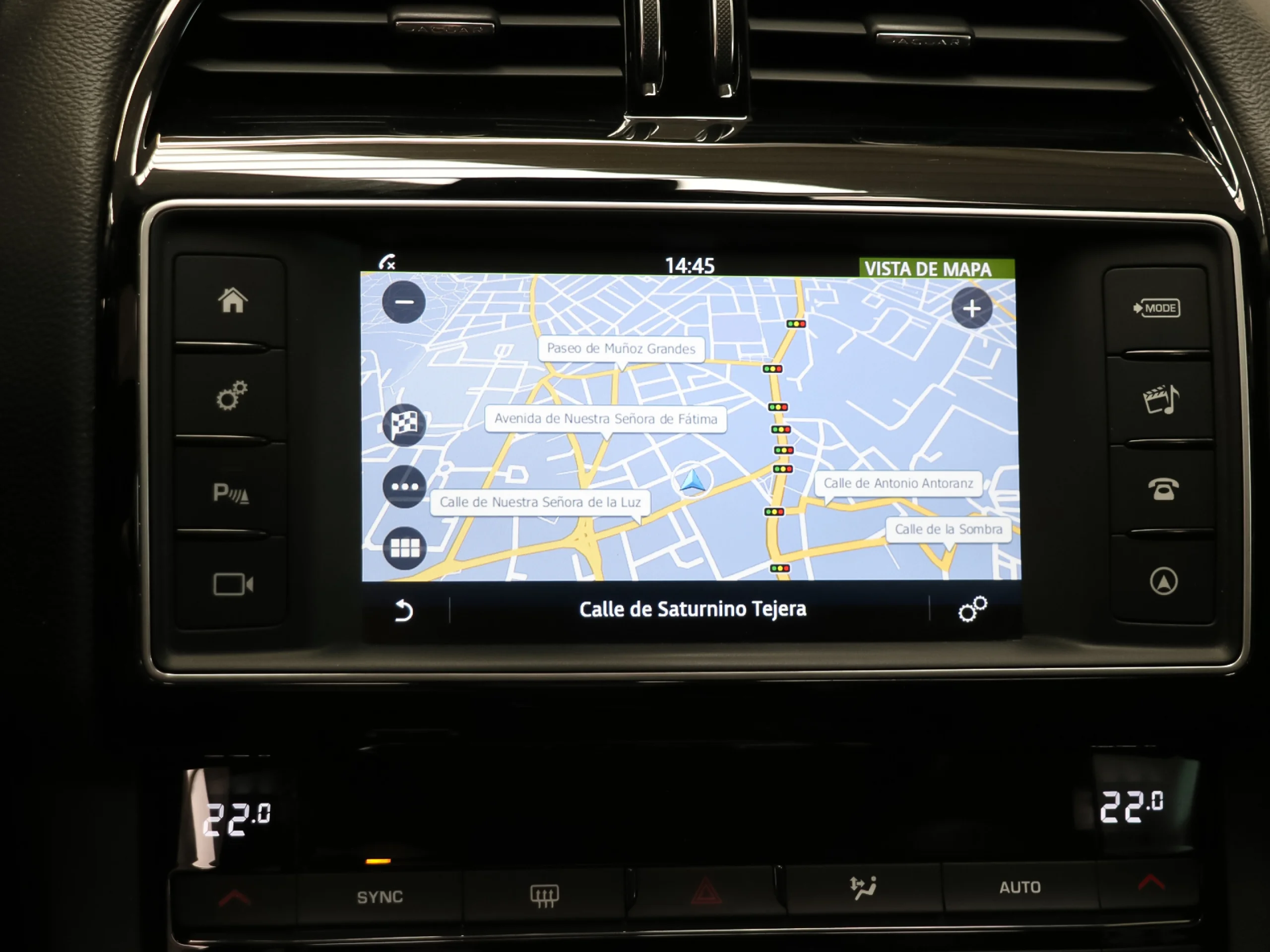 Jaguar F-PACE 2.0L i4D Pure AWD Auto 132 kW (180 CV) - Foto 13