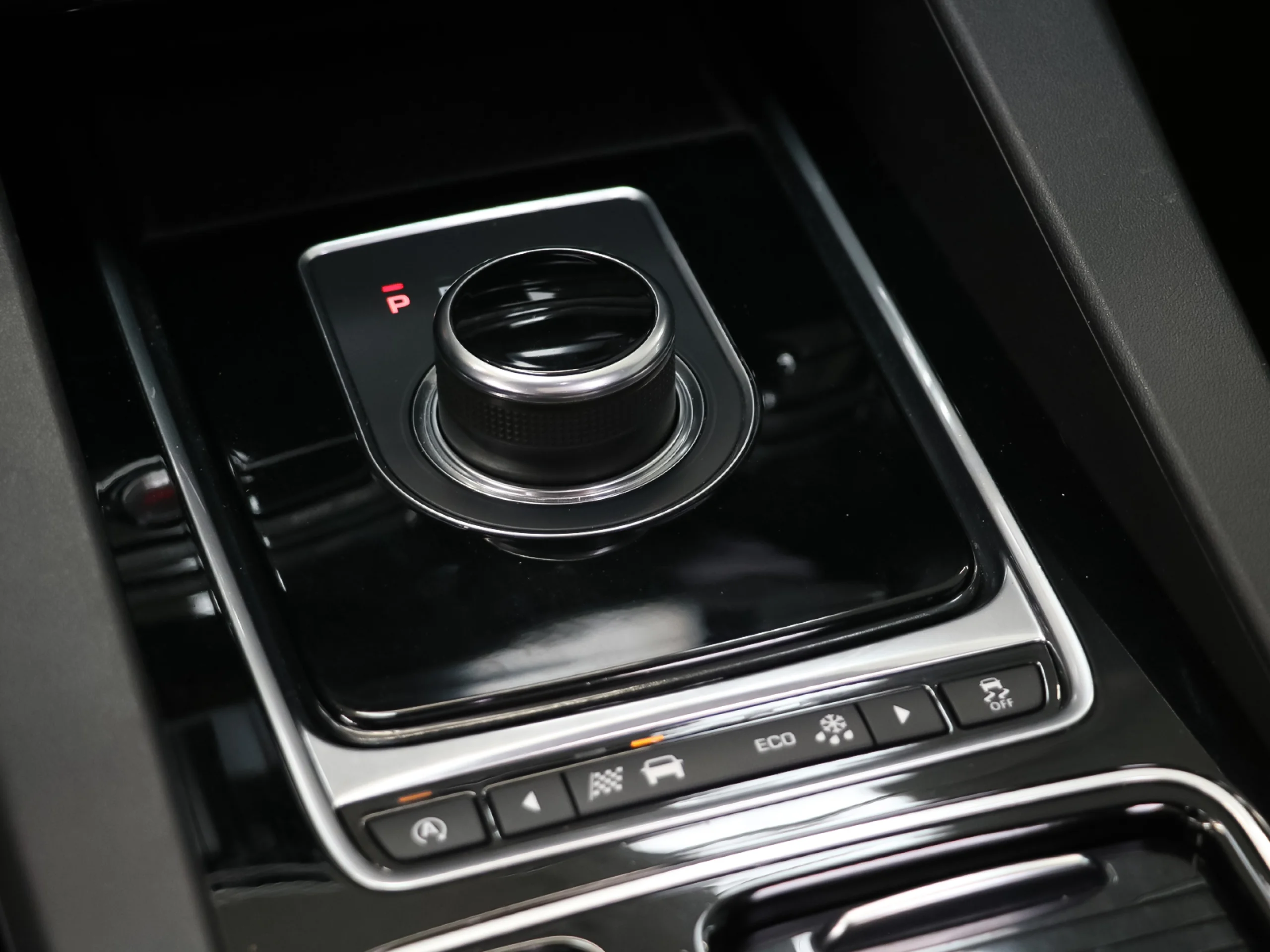 Jaguar F-PACE 2.0L i4D Pure AWD Auto 132 kW (180 CV) - Foto 21