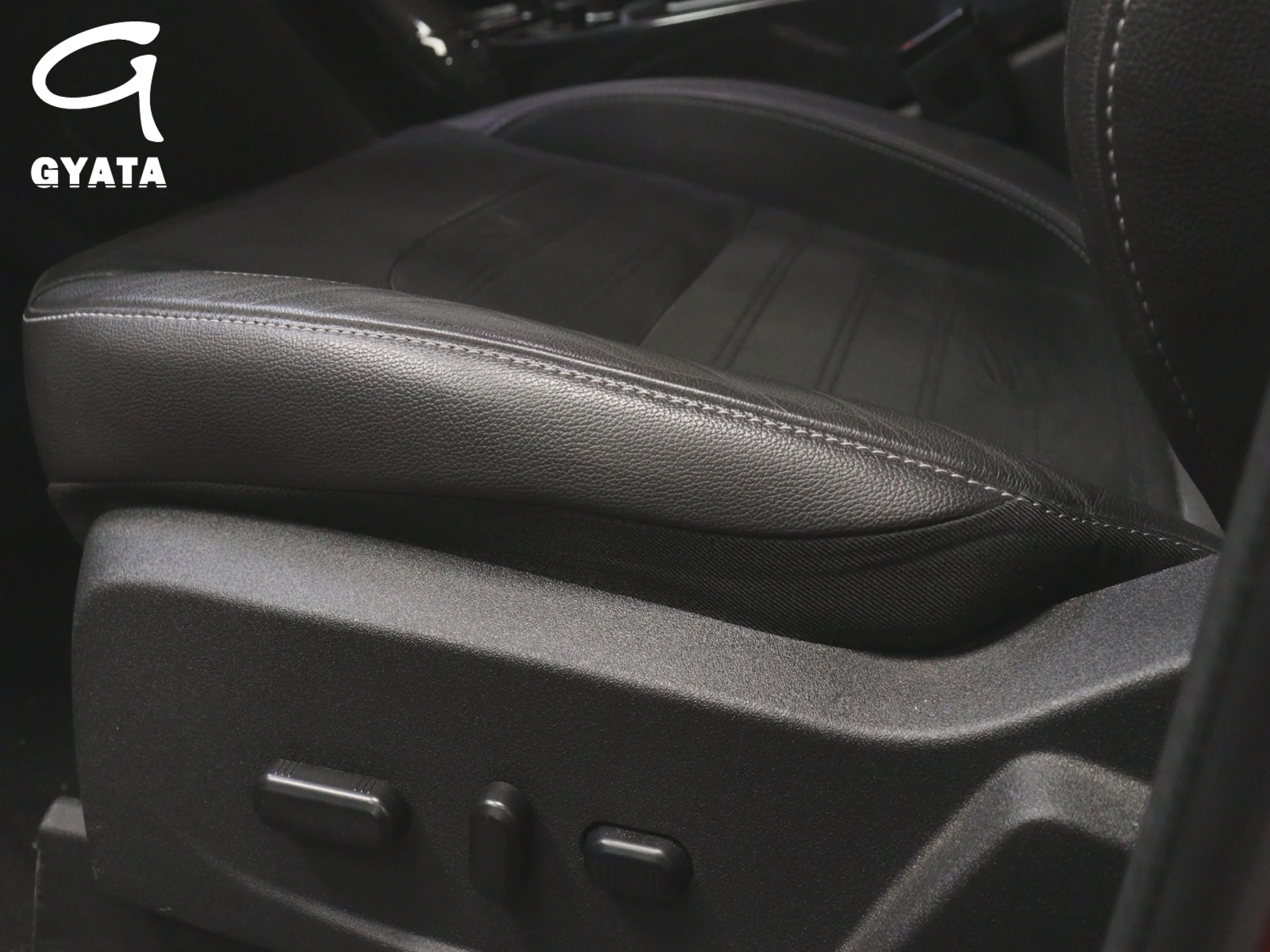 Ford Kuga 2.0 TDCI ST-Line 4x4 Powershift 110 kW (150 CV) - Foto 8