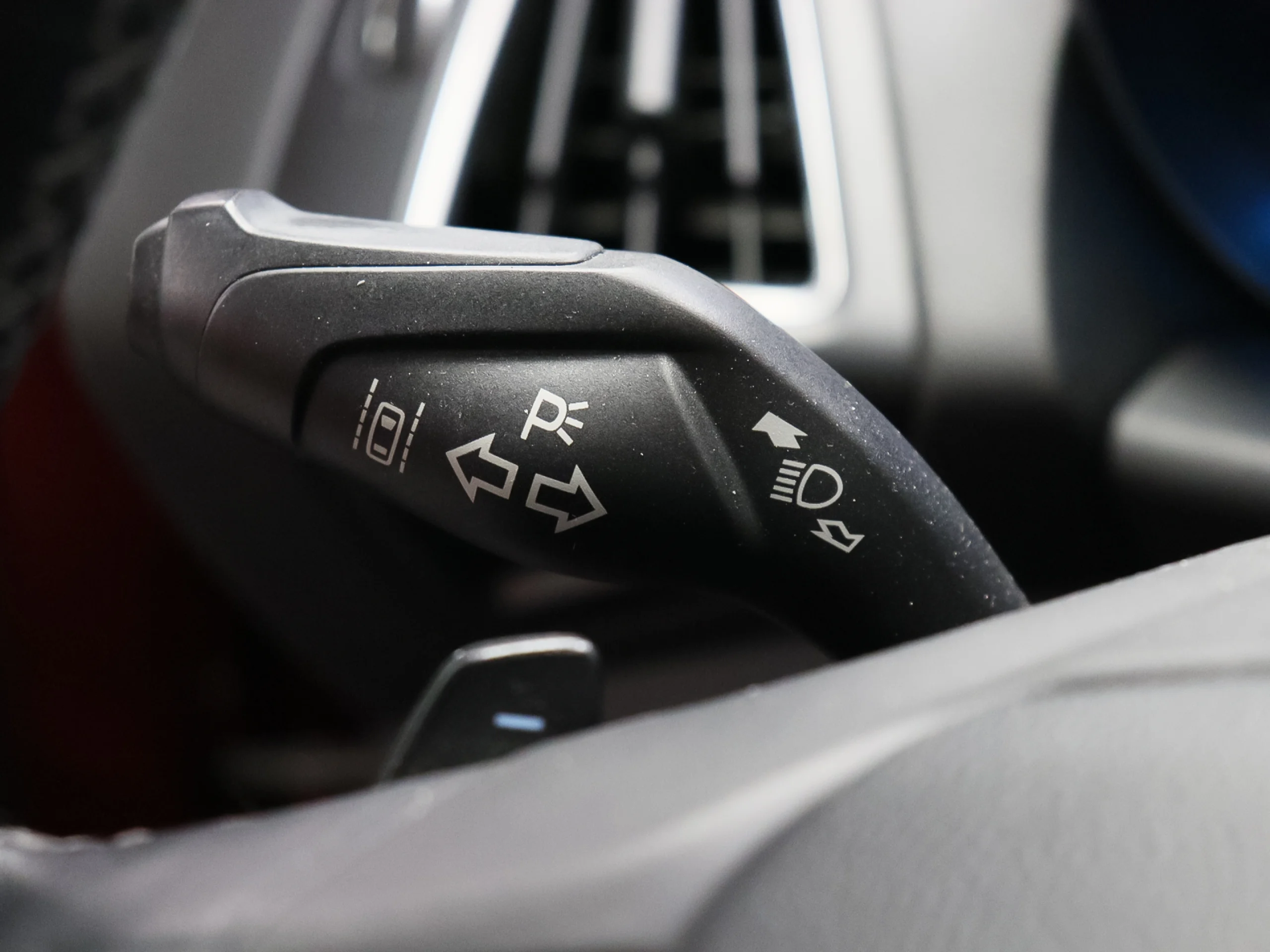 Ford Kuga 2.0 TDCI ST-Line 4x4 Powershift 110 kW (150 CV) - Foto 14