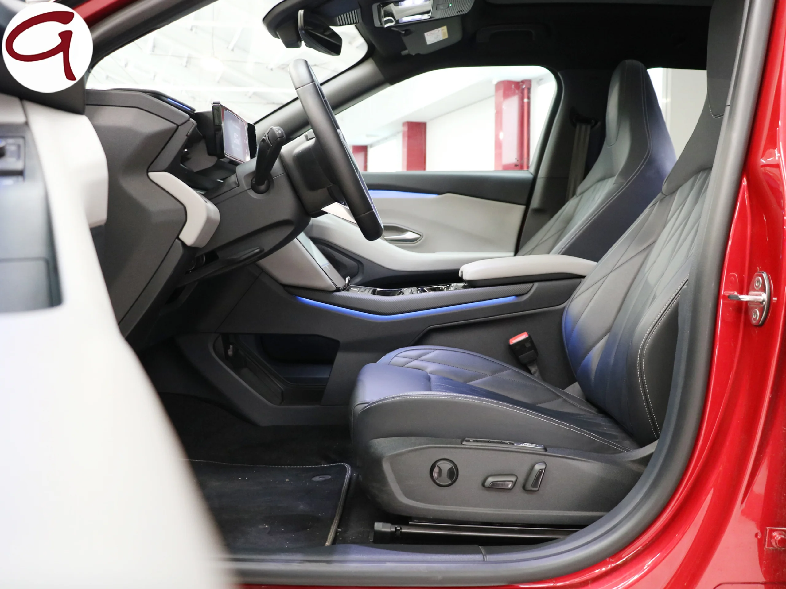 Ford Explorer CX740S Premium R. Ext. AWD 78kWh 250 kW (340 CV) - Foto 4