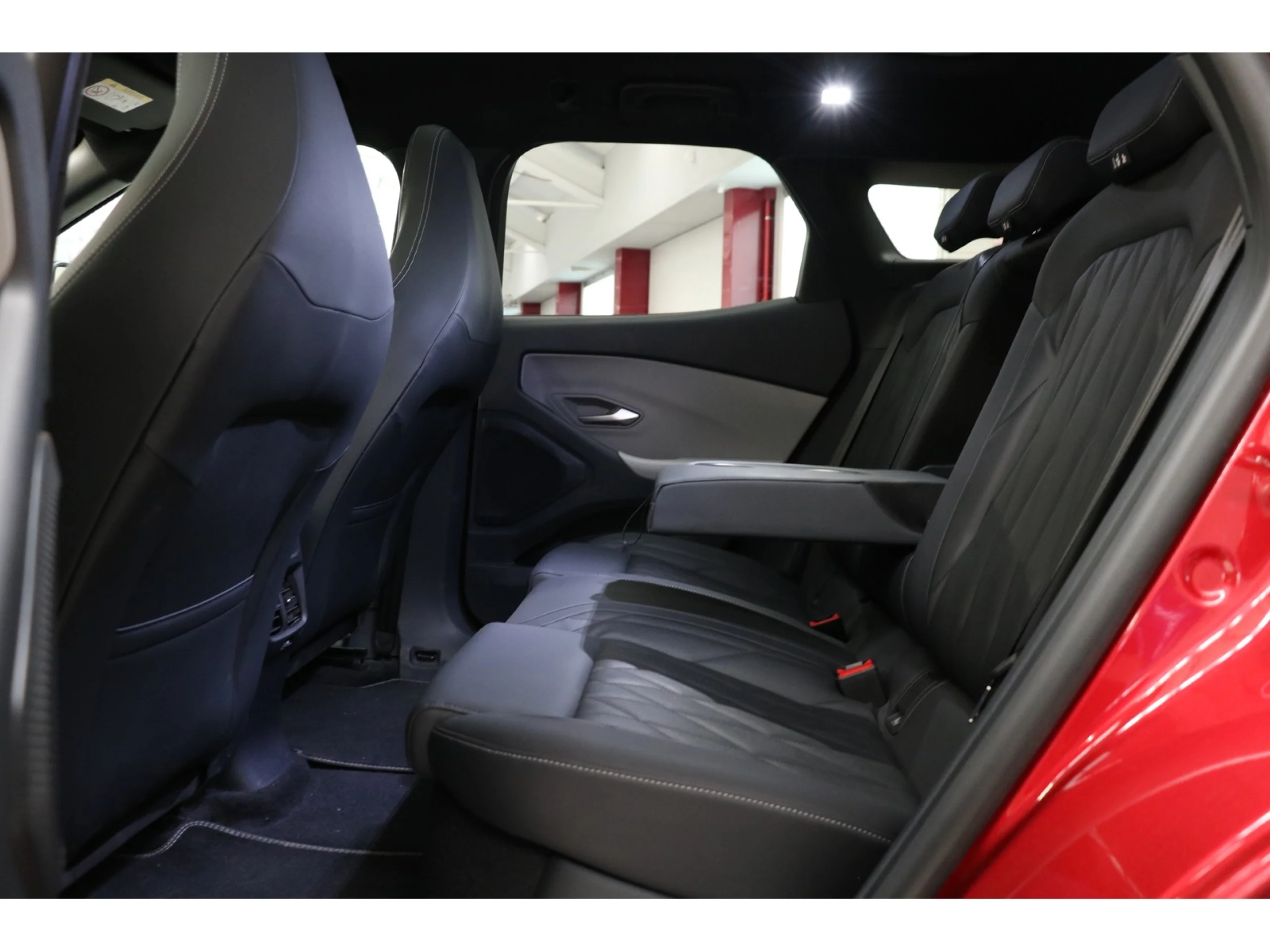 Ford Explorer CX740S Premium R. Ext. AWD 78kWh 250 kW (340 CV) - Foto 9