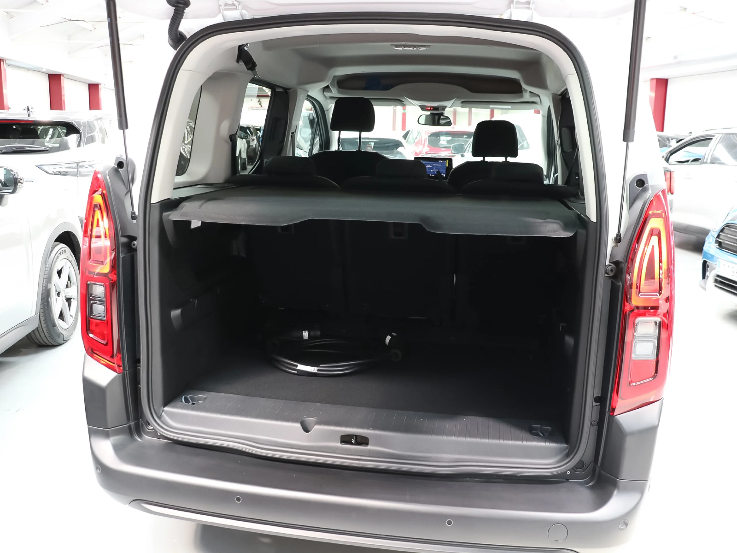 Citroen ë-Berlingo Shine Talla M 50kWh 100 kW (136 CV) - Foto 37