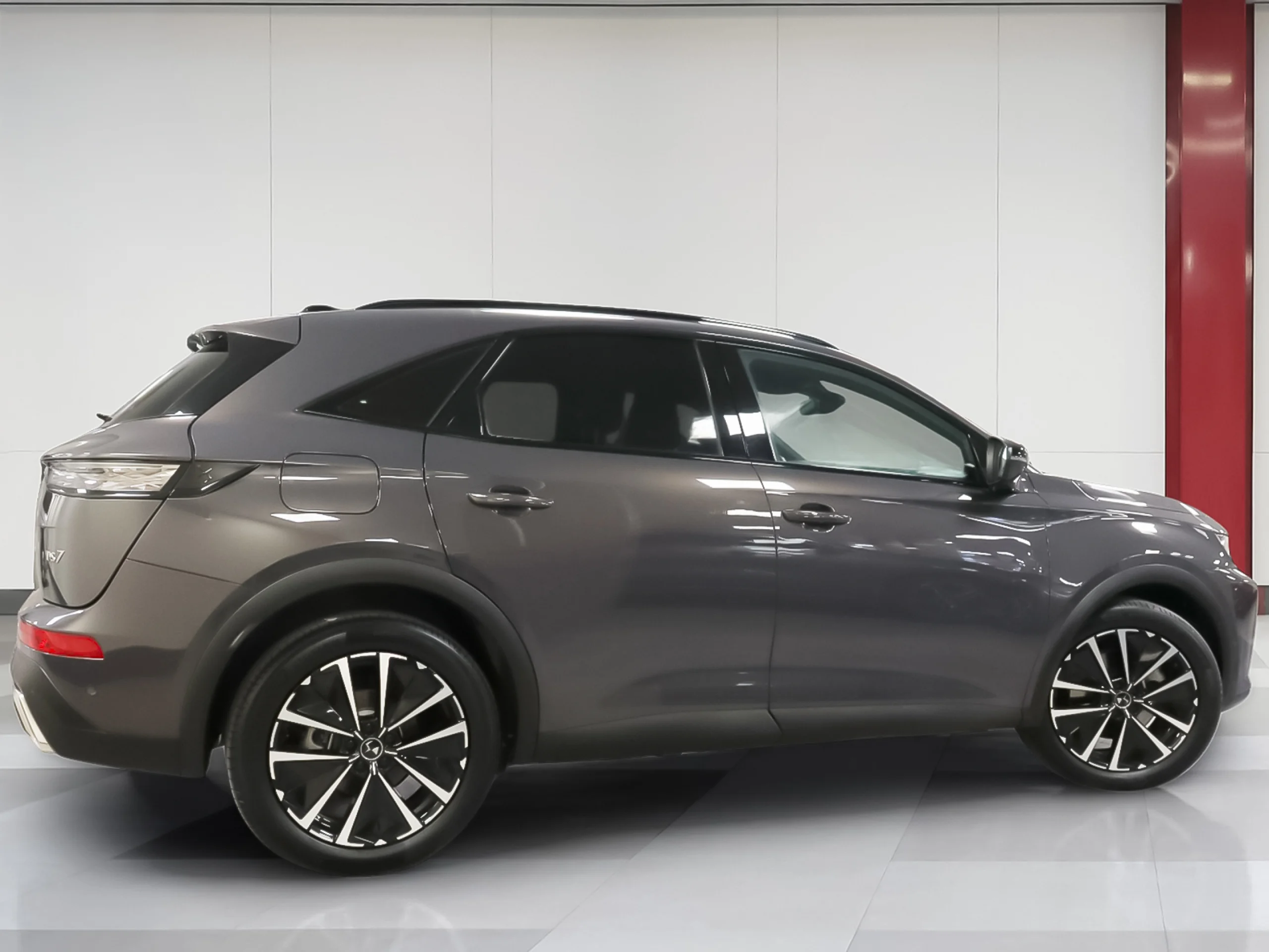 DS DS7 Crossback Plug-In Hybrid Pallas 165 kW (224 CV) - Foto 2