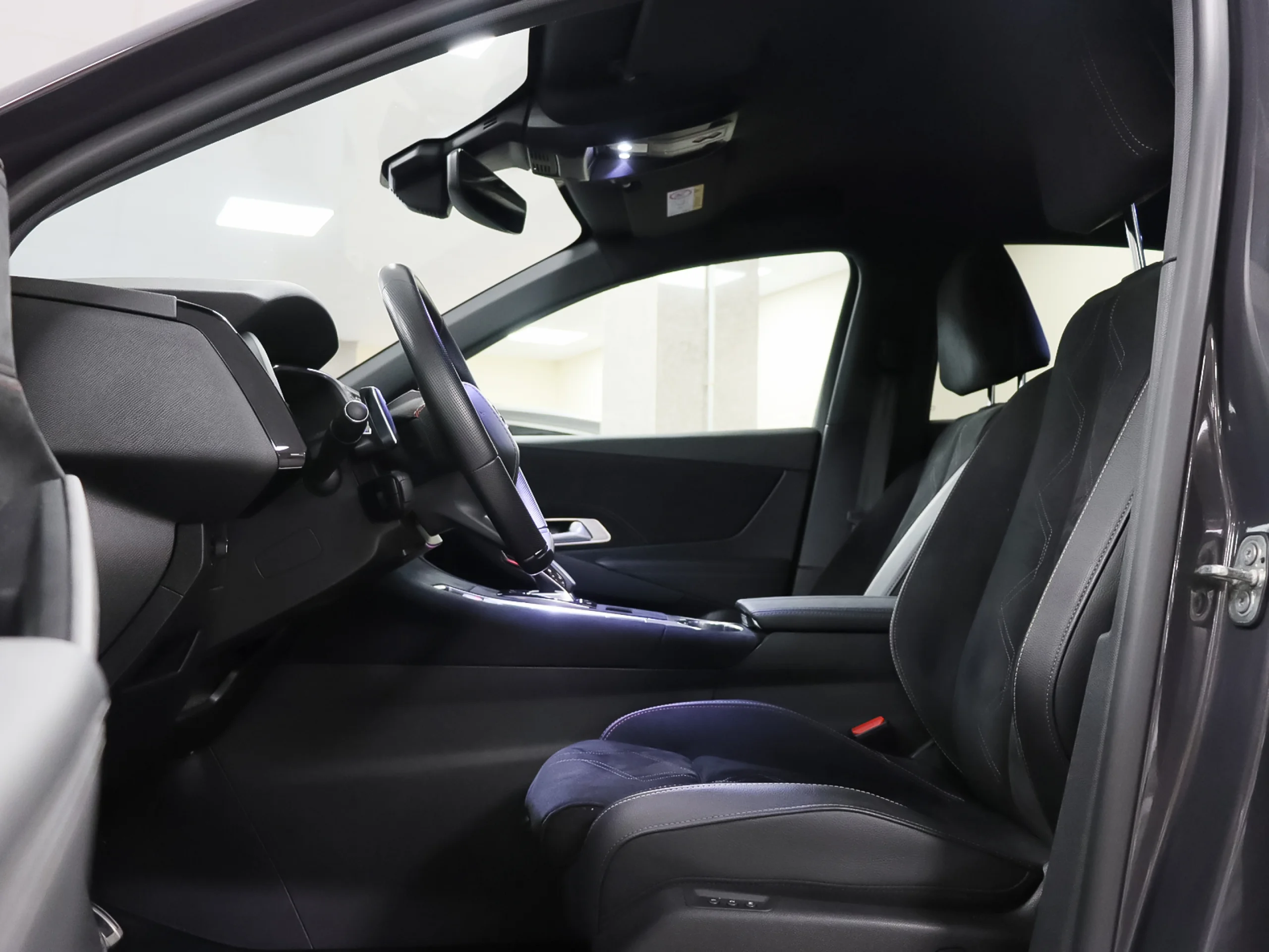 DS DS7 Crossback Plug-In Hybrid Pallas 165 kW (224 CV) - Foto 7