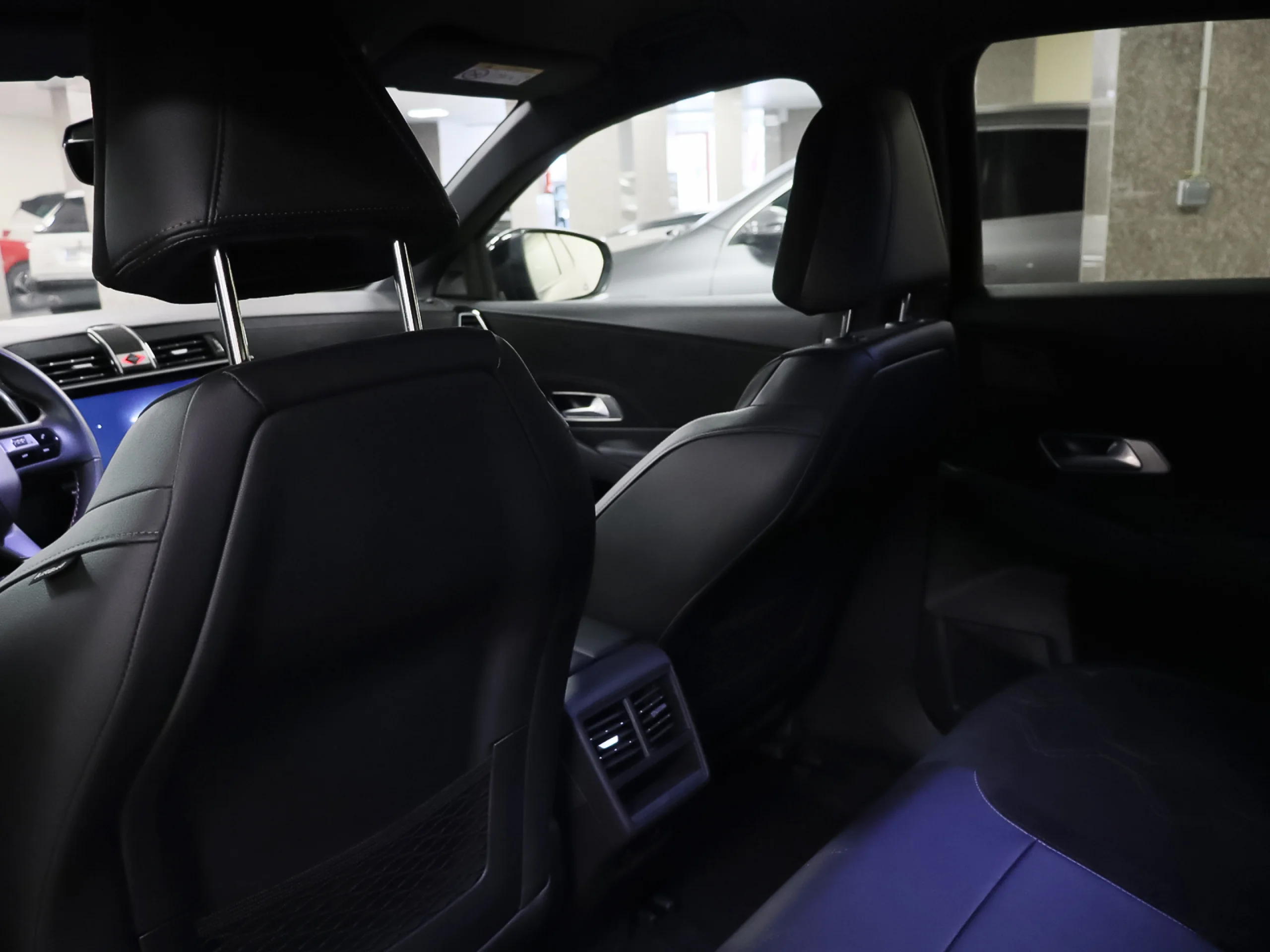 DS DS7 Crossback Plug-In Hybrid Pallas 165 kW (224 CV) - Foto 11
