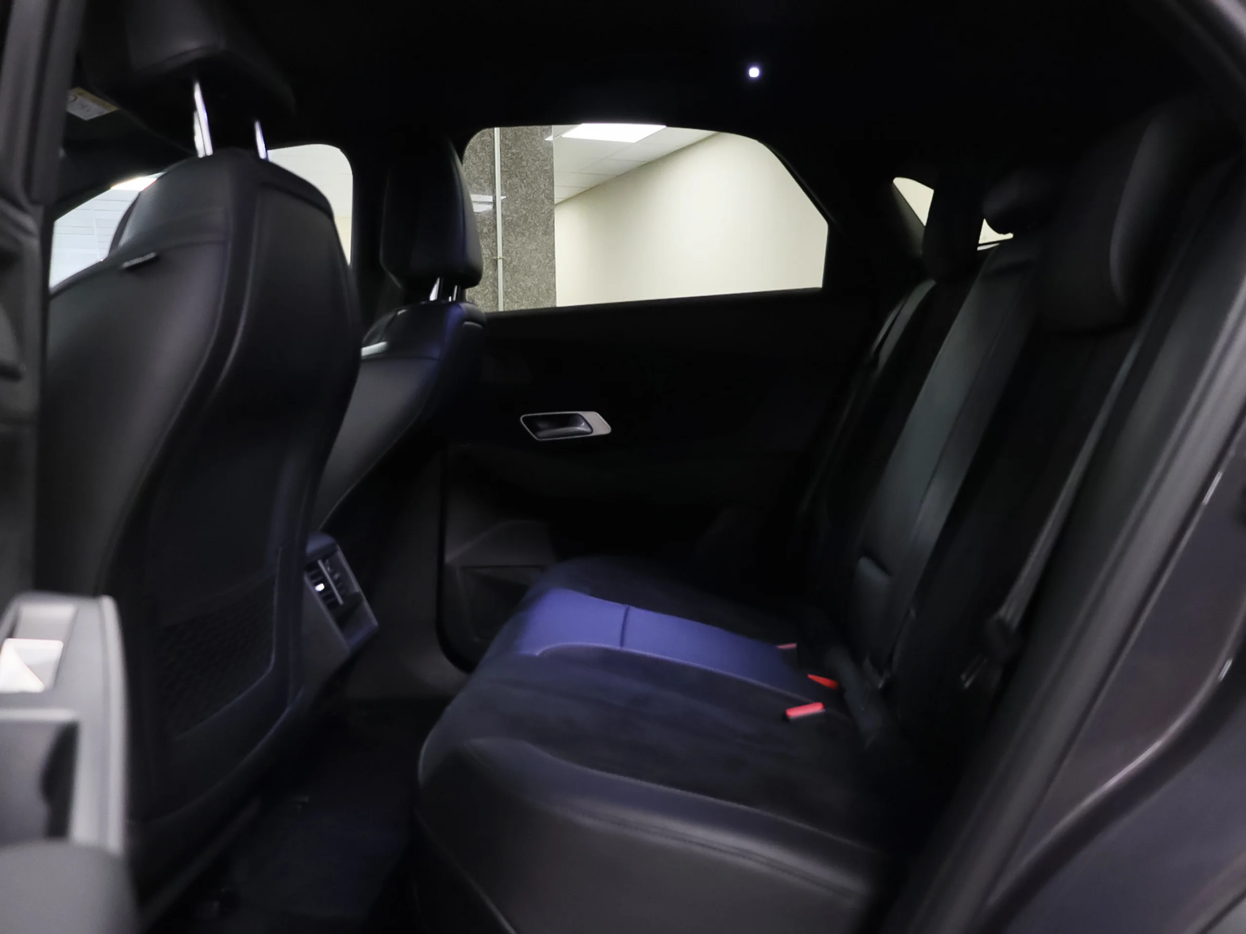 DS DS7 Crossback Plug-In Hybrid Pallas 165 kW (224 CV) - Foto 12