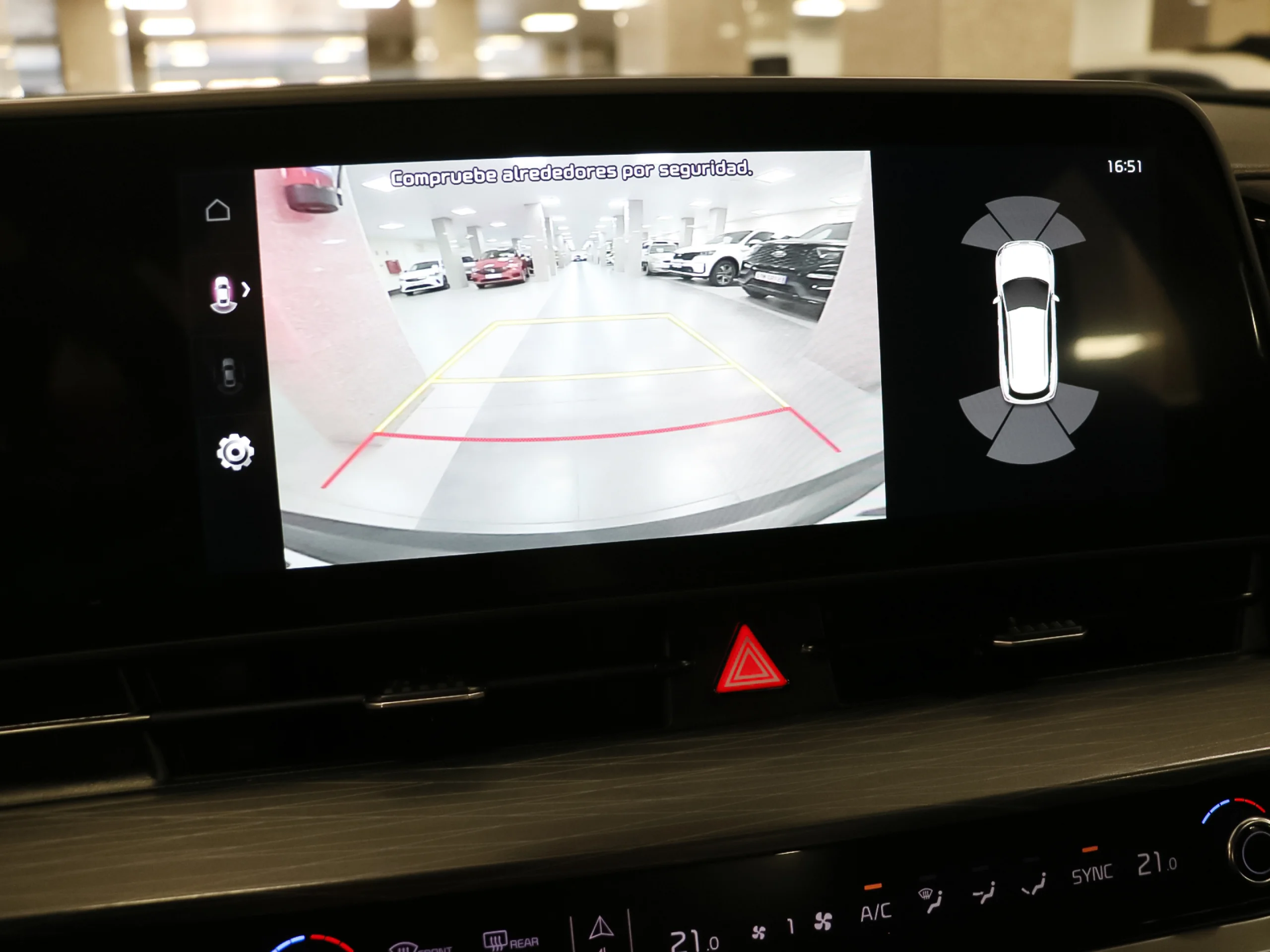 Kia Sportage 1.6 CRDi MHEV Business 4x2 DCT 100 kW (136 CV) - Foto 20