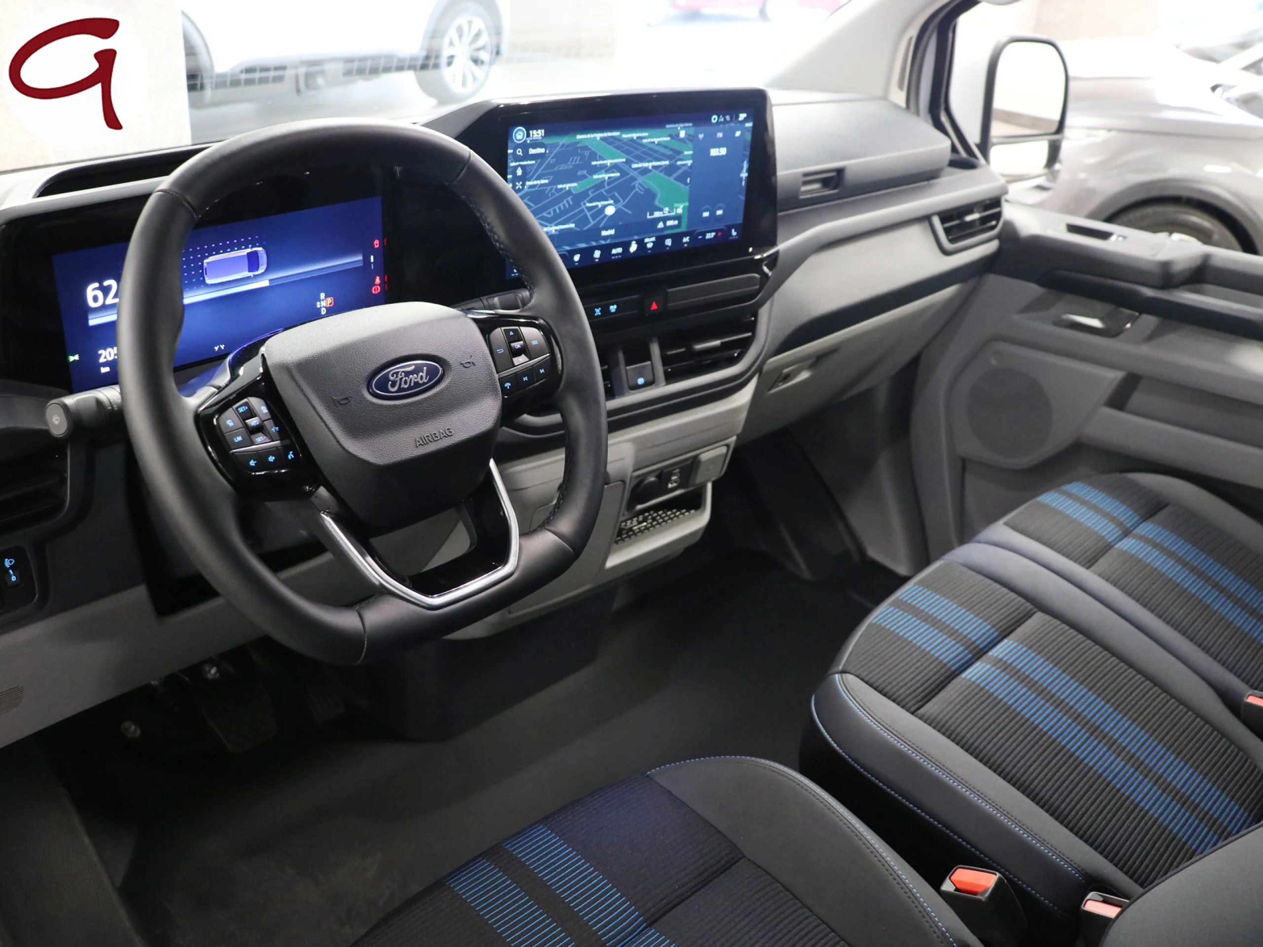 Ford Transit Custom Furgon BEV 64kWh 320 L1 Sport 210 kW (286 CV) - Foto 4