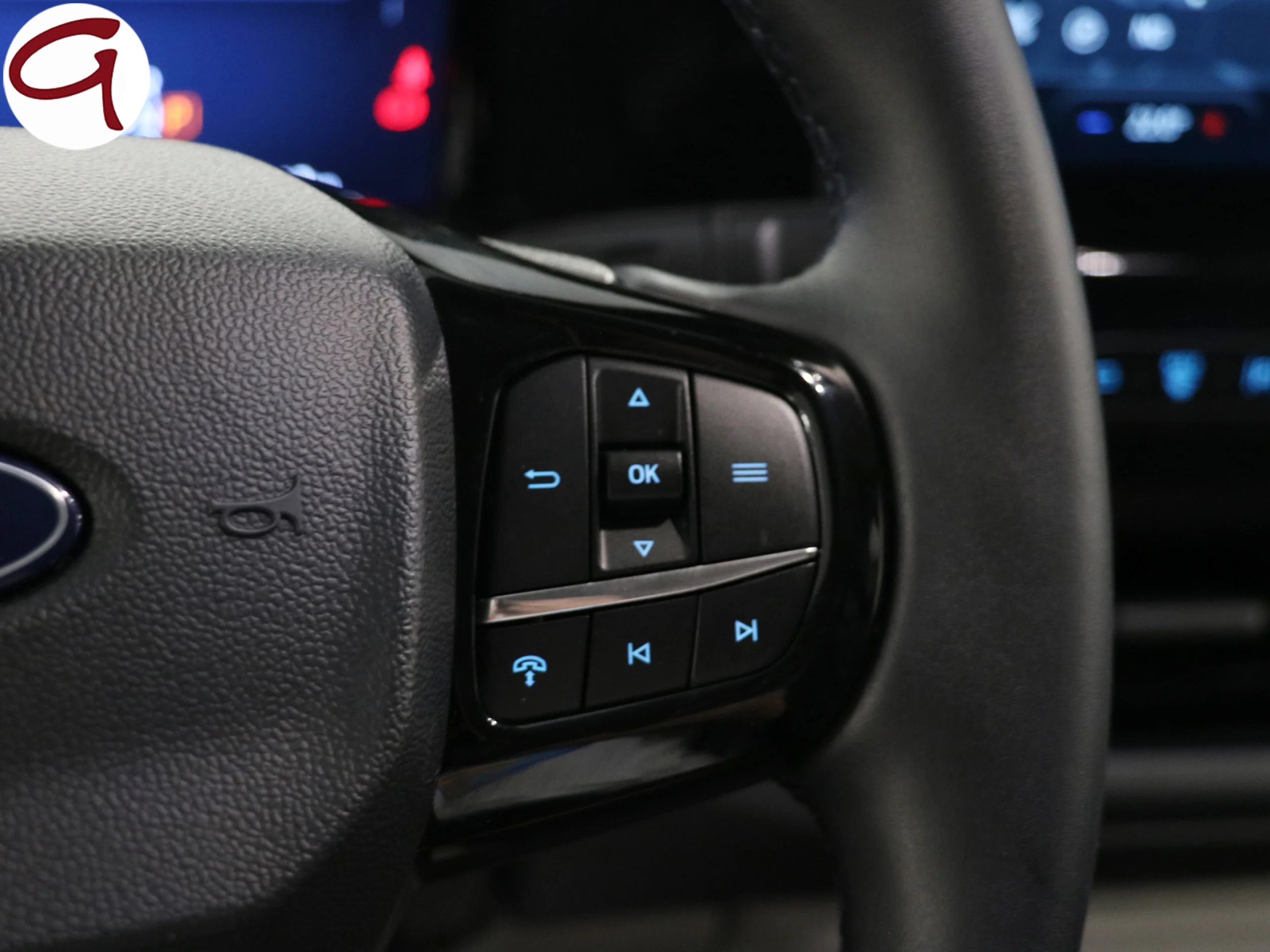 Ford Transit Custom Furgon BEV 64kWh 320 L1 Sport 210 kW (286 CV) - Foto 14