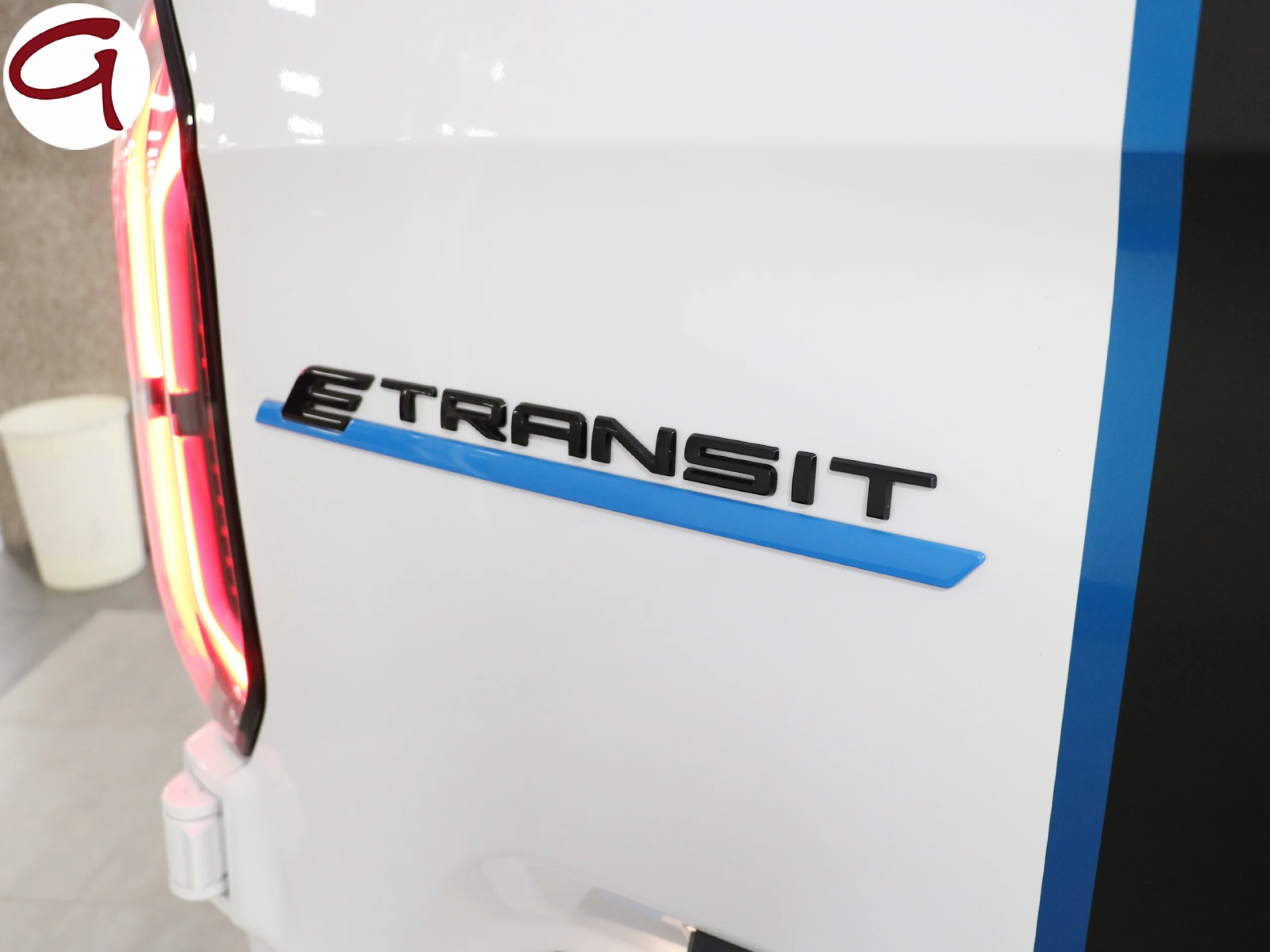 Ford Transit Custom Furgon BEV 64kWh 320 L1 Sport 210 kW (286 CV) - Foto 52