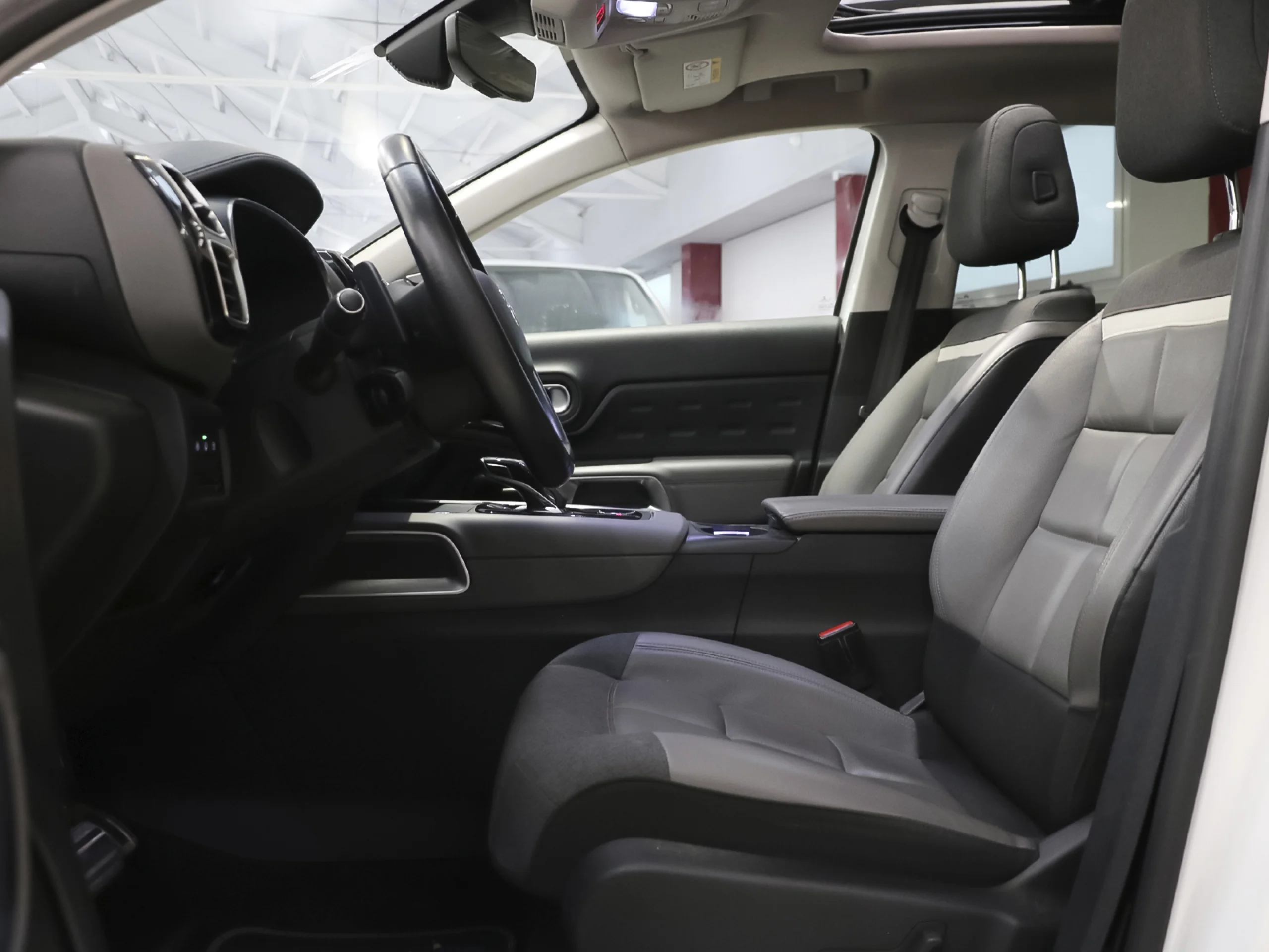 Citroen C5 Aircross Hybrid 225 Shine e-EAT8 165 kW (225 CV) - Foto 7