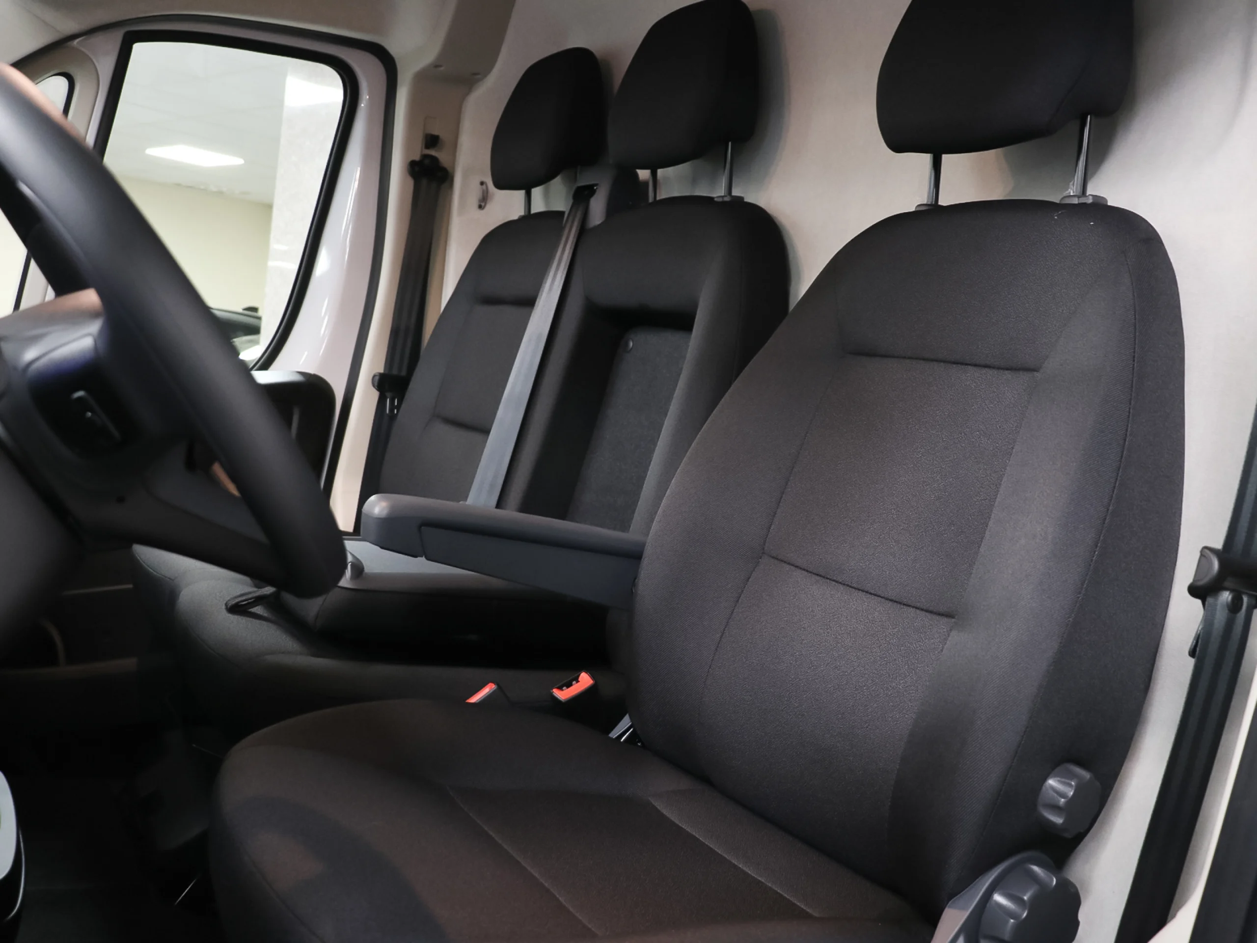 Citroen Jumper Furgon BlueHDi 140 S&S 35 L3H2 103 kW (140 CV) - Foto 6