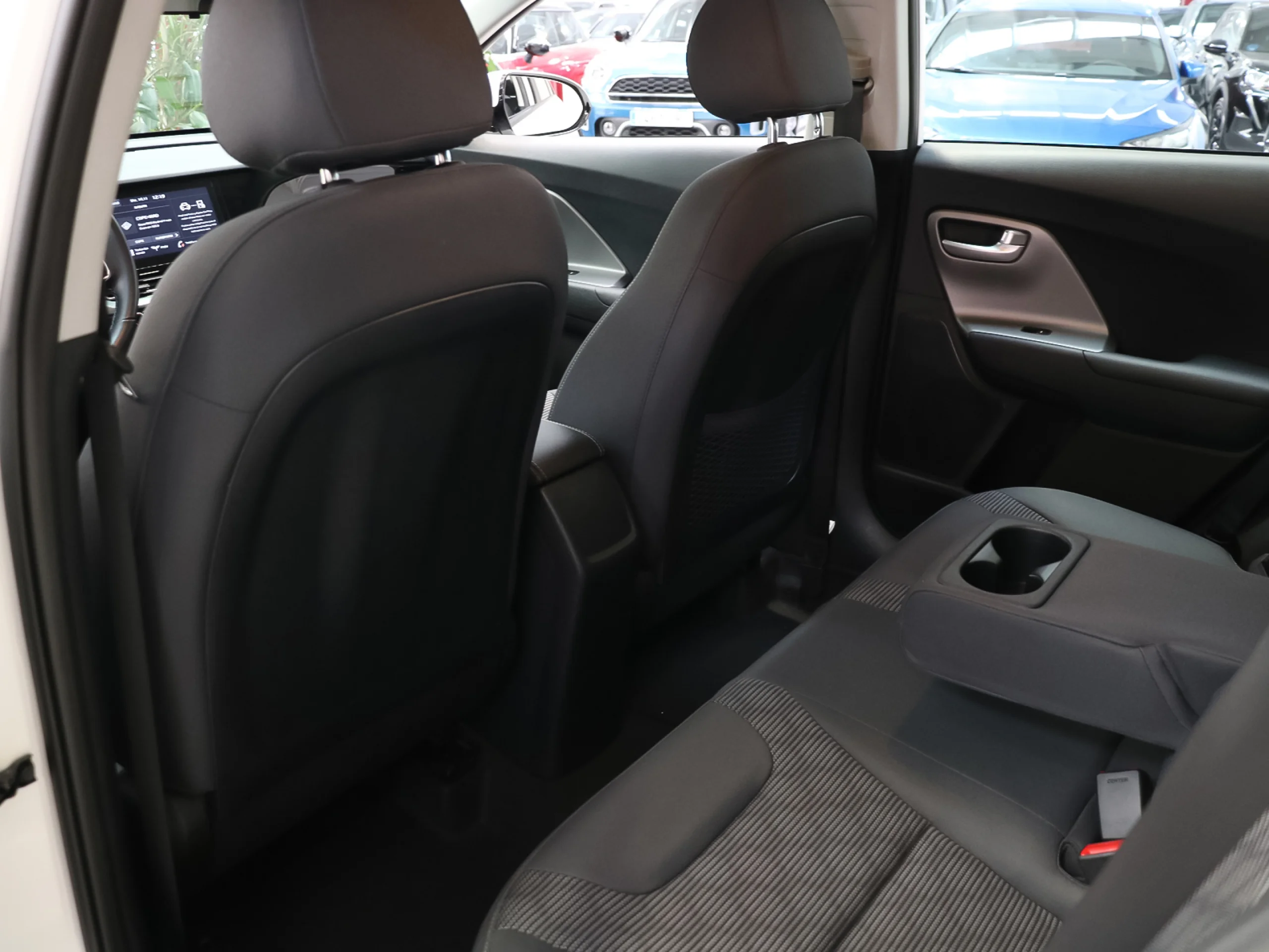 Kia Niro 1.6 GDi PHEV Híbrido Concept 104 kW (141 CV) - Foto 9