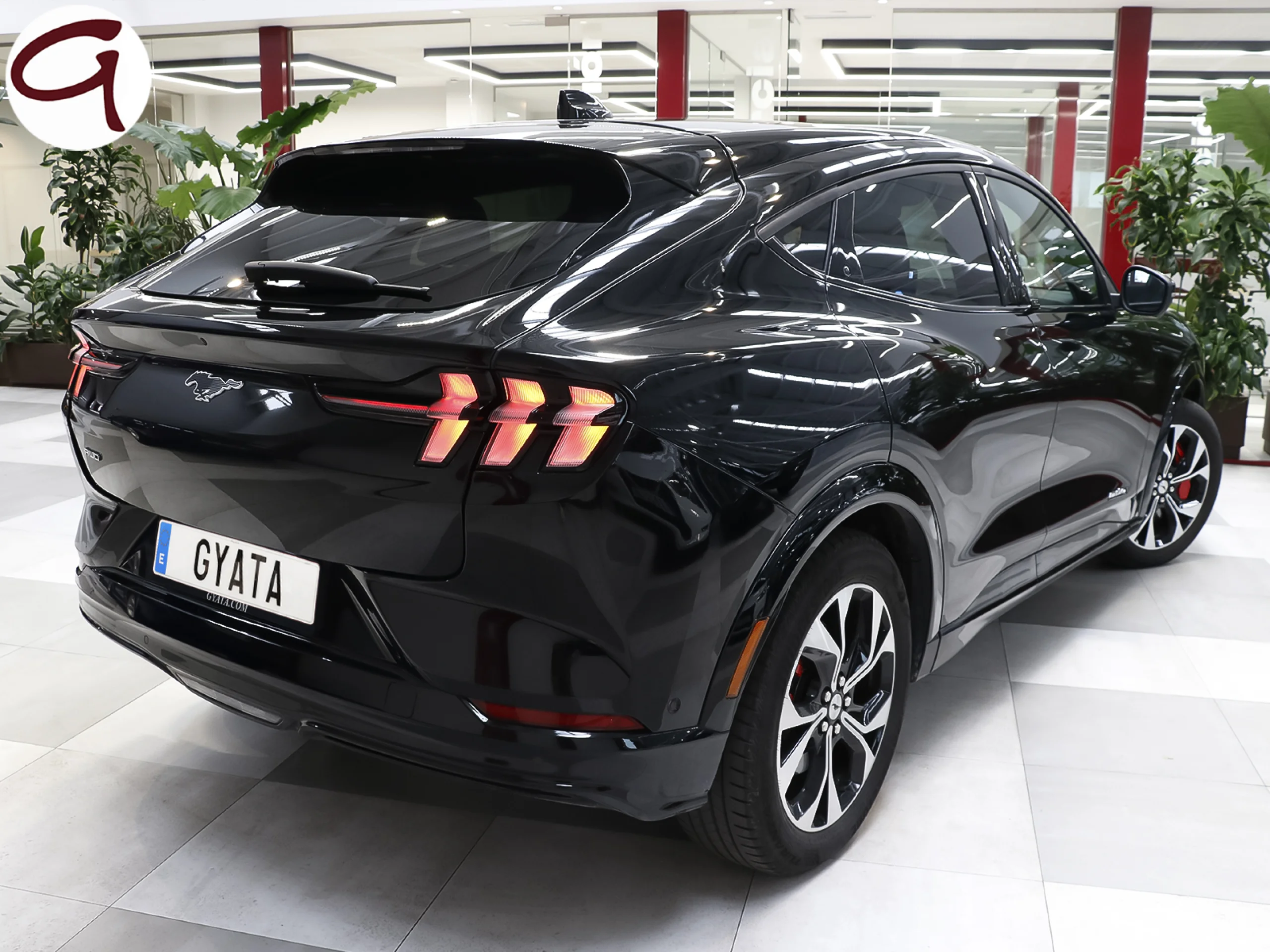 Ford Mustang Mach-E AWD Batería 98.8Kwh 258 kW (351 CV) - Foto 3