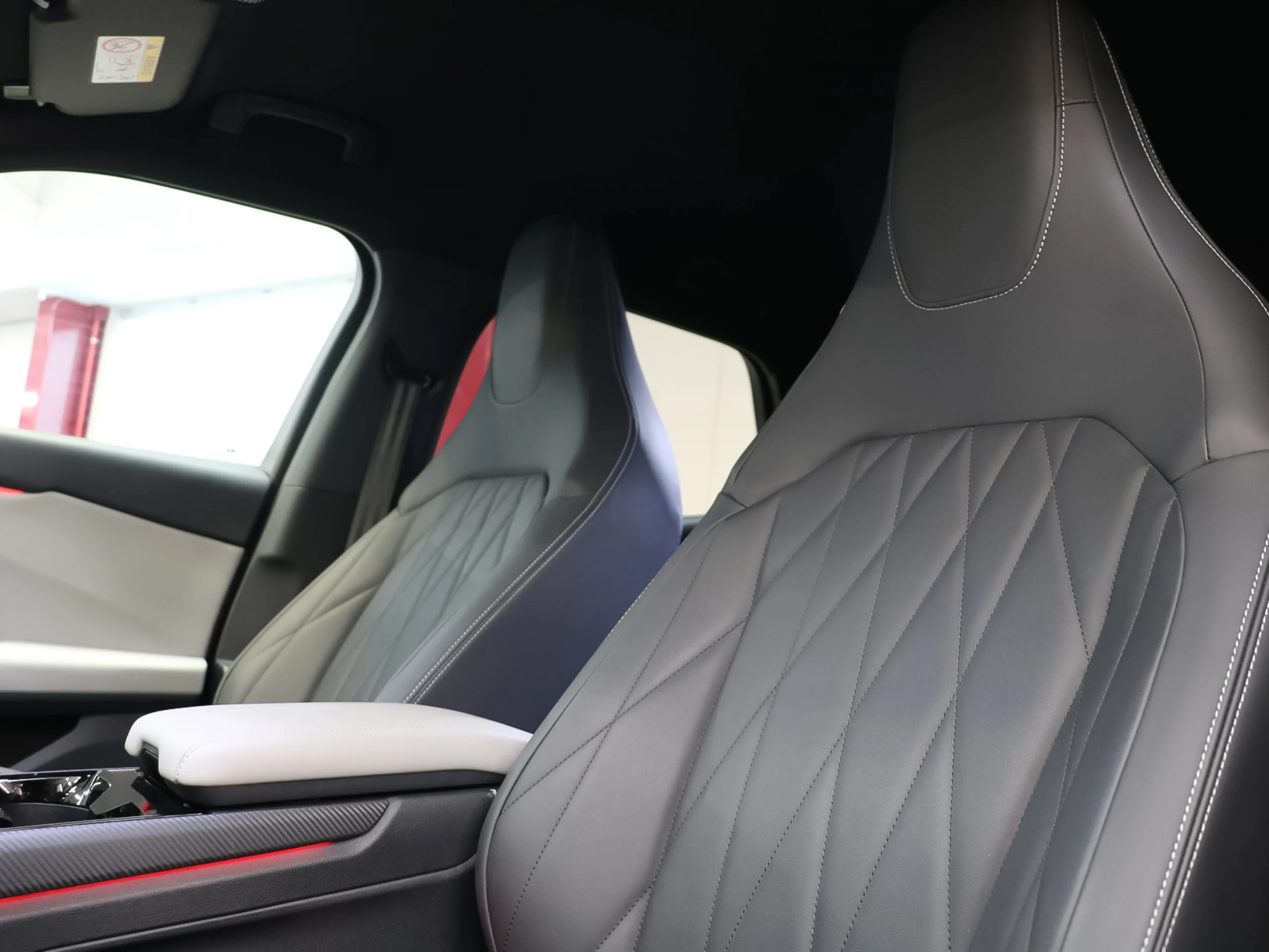 Ford Capri CX740L Premium R. Ext. AWD 77kWh 250 kW (340 CV) - Foto 10