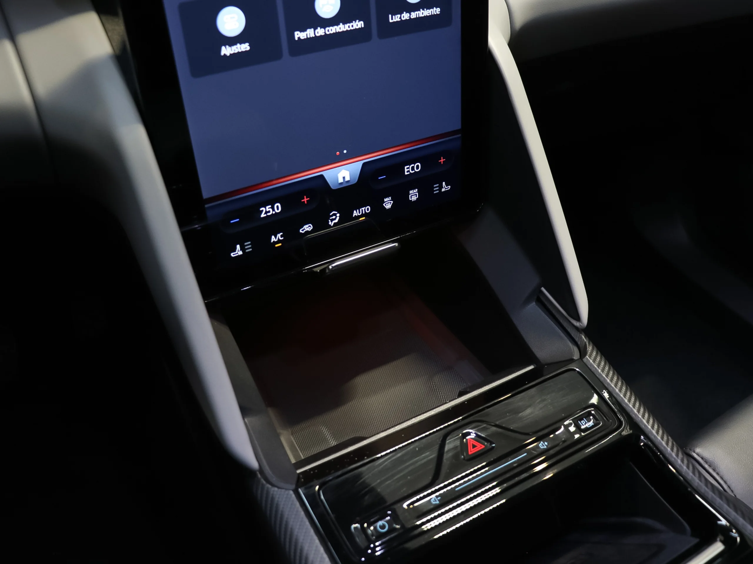 Ford Capri CX740L Premium R. Ext. AWD 77kWh 250 kW (340 CV) - Foto 16